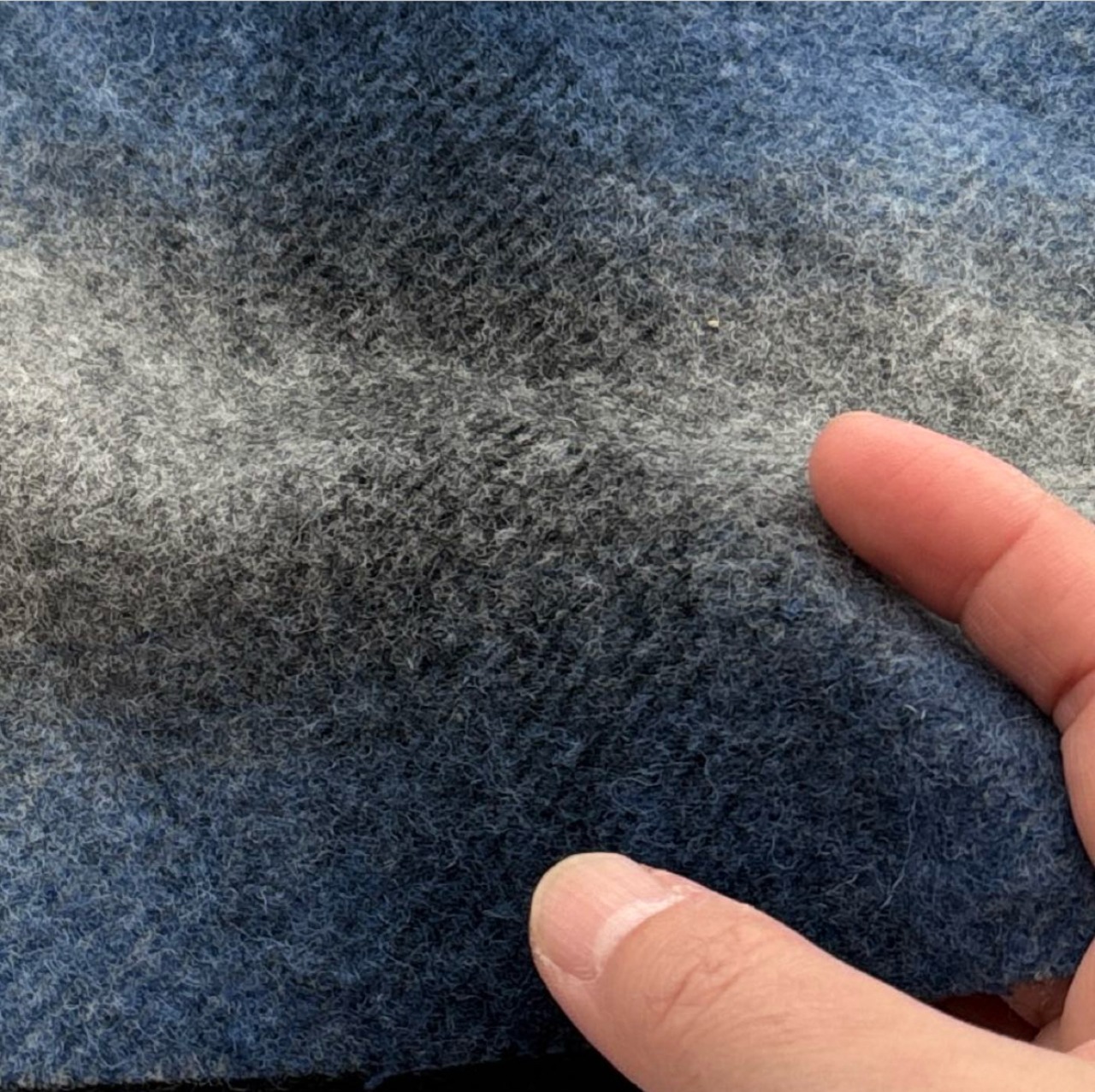 ★NY743◆1.9m◆ウール100%弱毛羽立ち高級アウター生地生地◆薄チェック