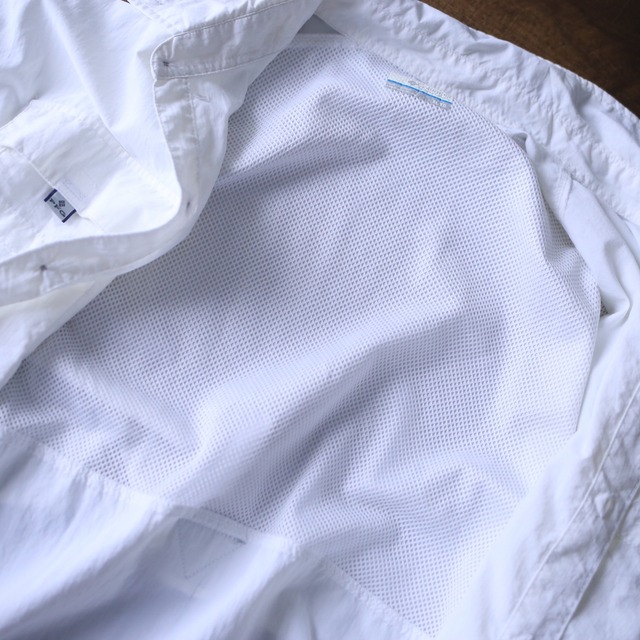 "Columbia" PFG over silhouette h/s shirt