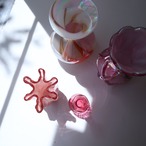 ピンクのひらひら花瓶