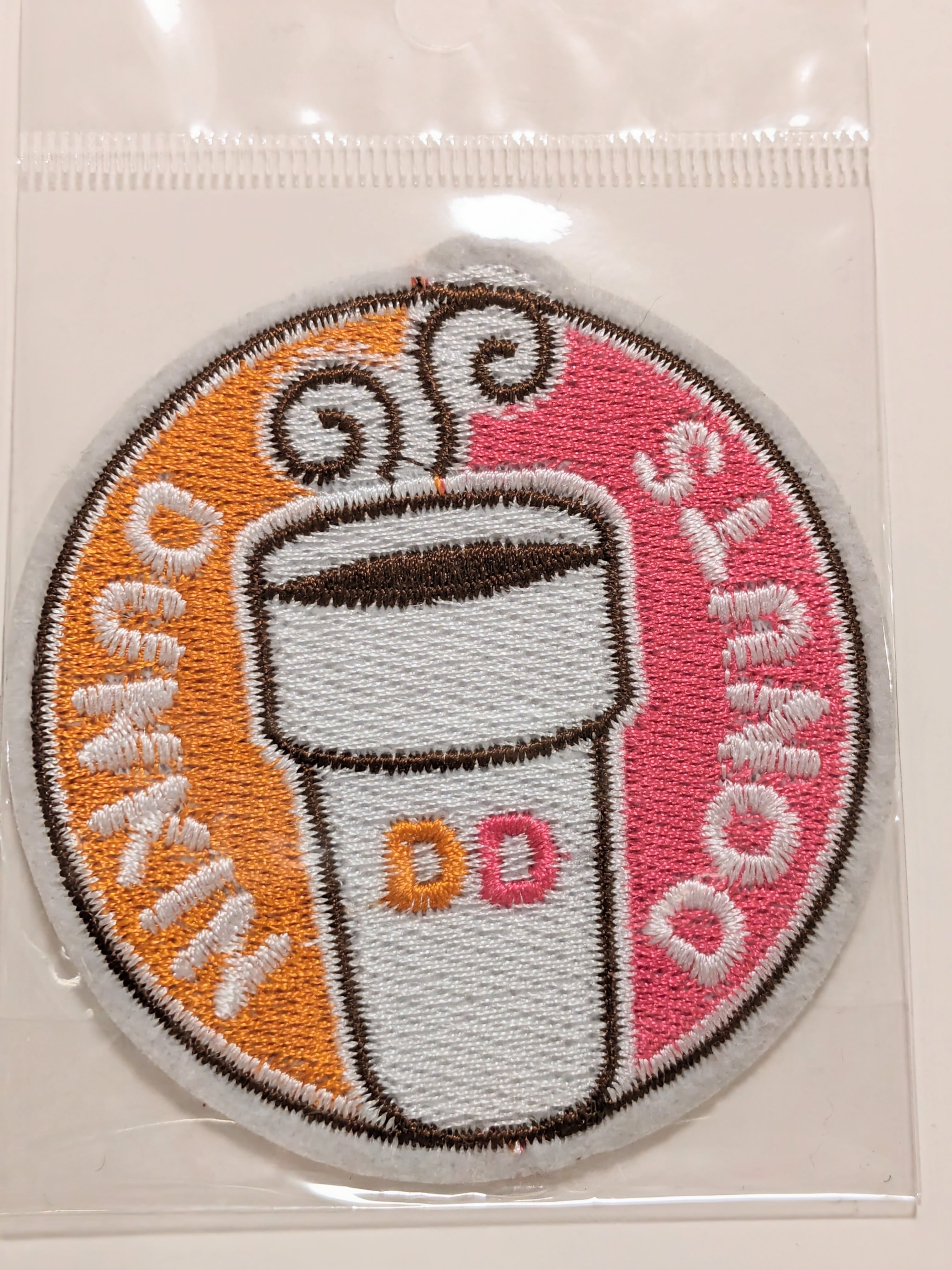 送料無料！ ★刺繍アイロンワッペン★ 【ダンキンドーナツ（ Dunkin' Donuts）】 〚アメリカン雑貨 アメトイ〛