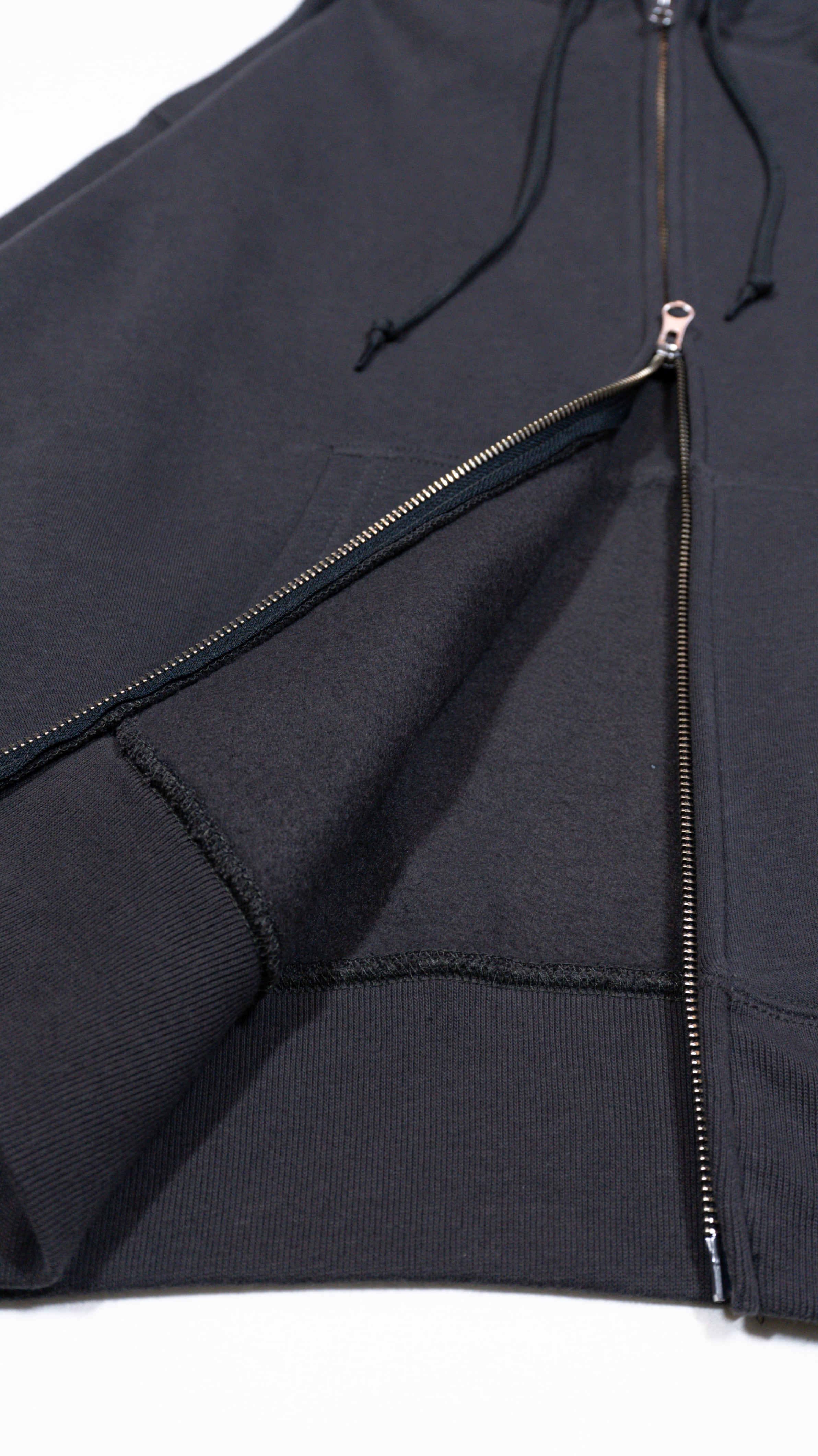 Fu-ji Blazz Zipup Hoodie [Charcoal] | blazz works