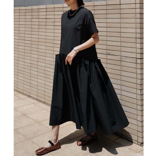 Back button short sleeve fishtail one piece   G1117
