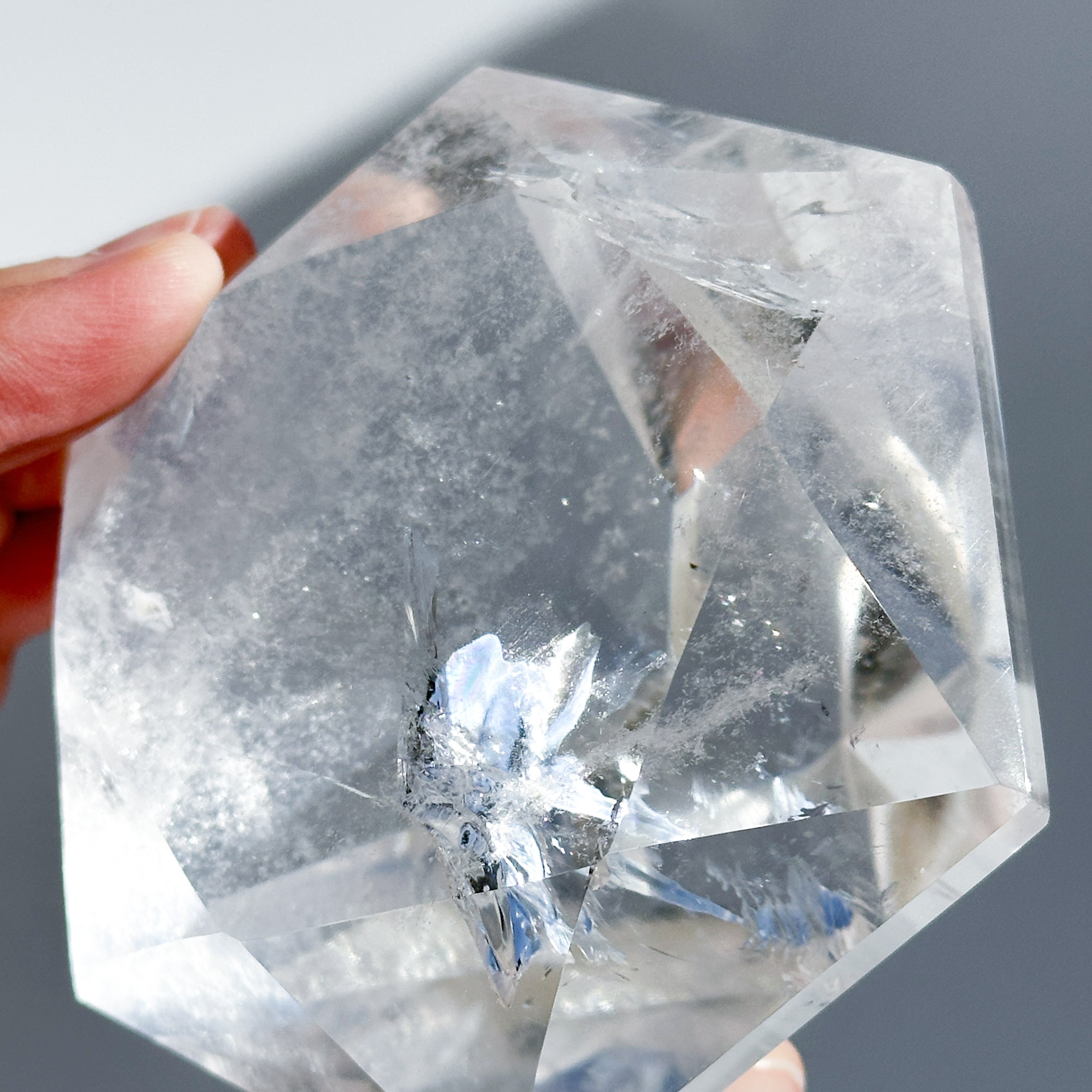 高品質】BIgミナスジェライス産クリアクォーツ ダイヤモンドカット93