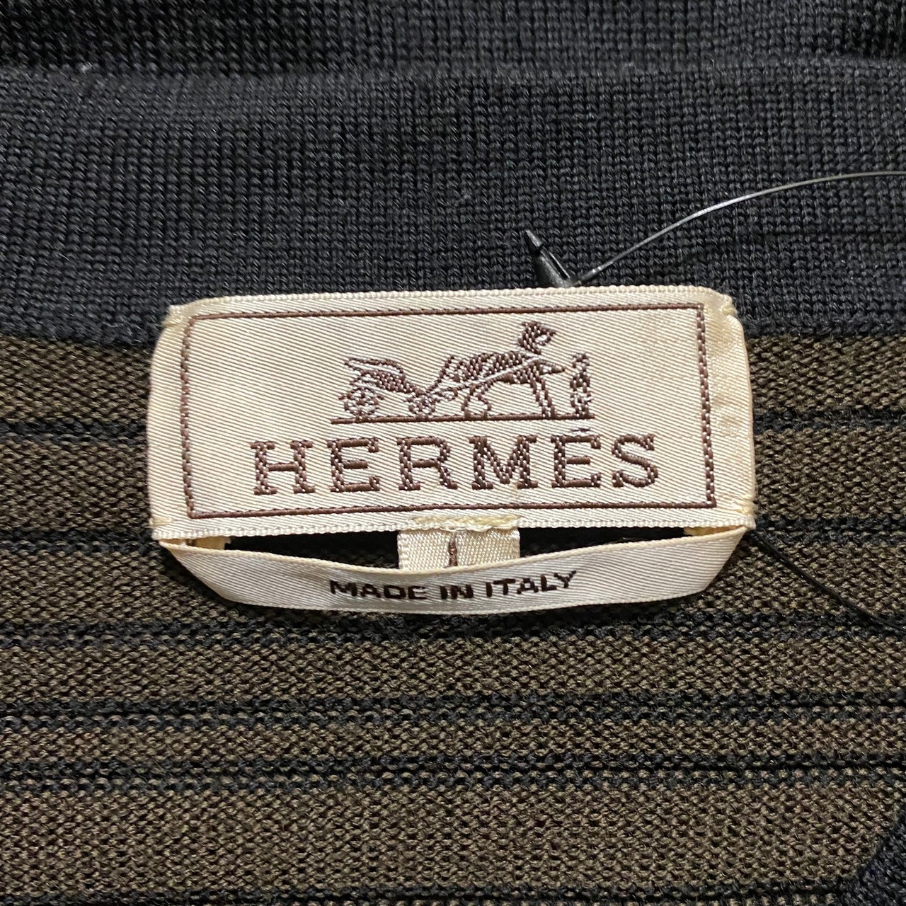 HERMES V-neck switching sweater