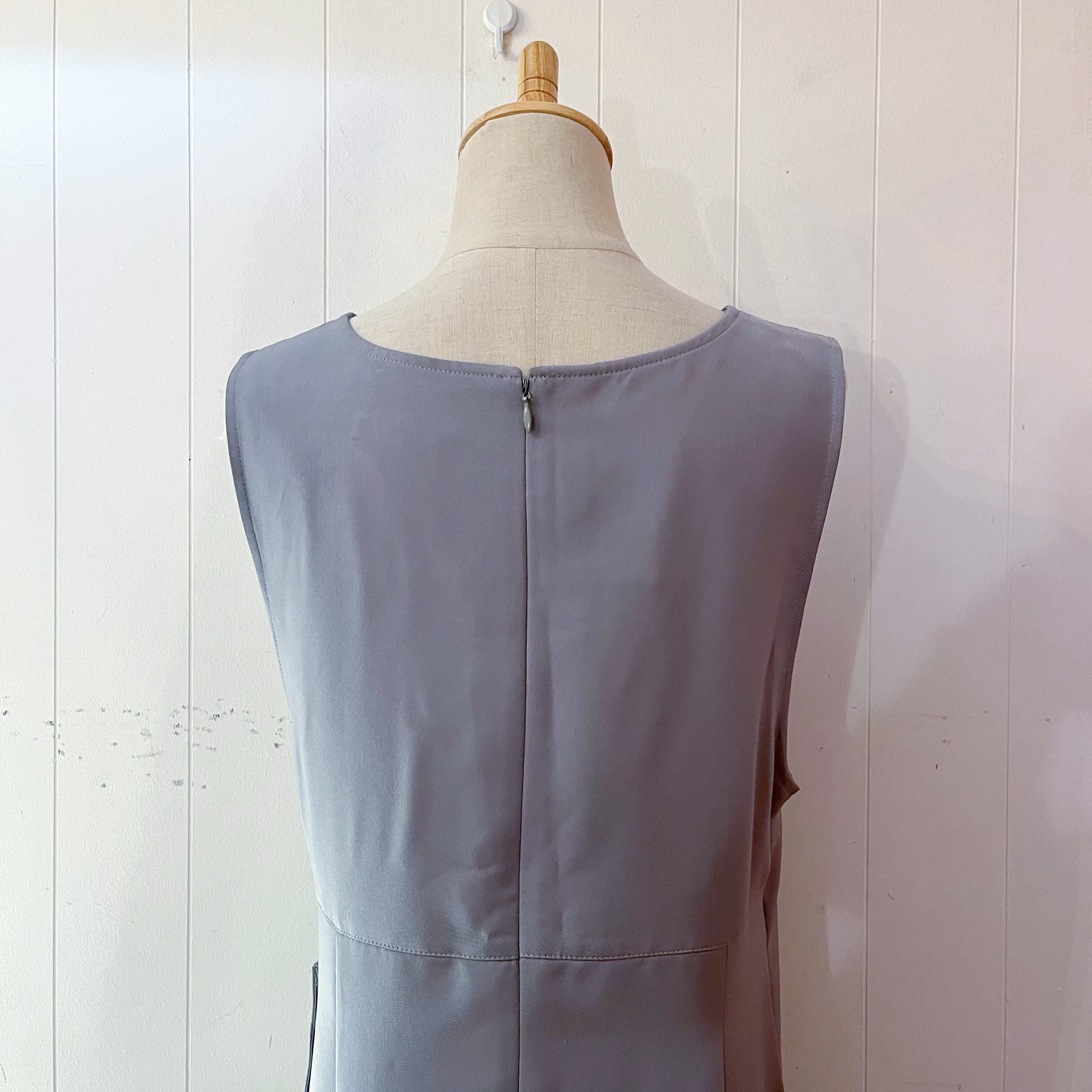 removable pocket gray jumper skirt