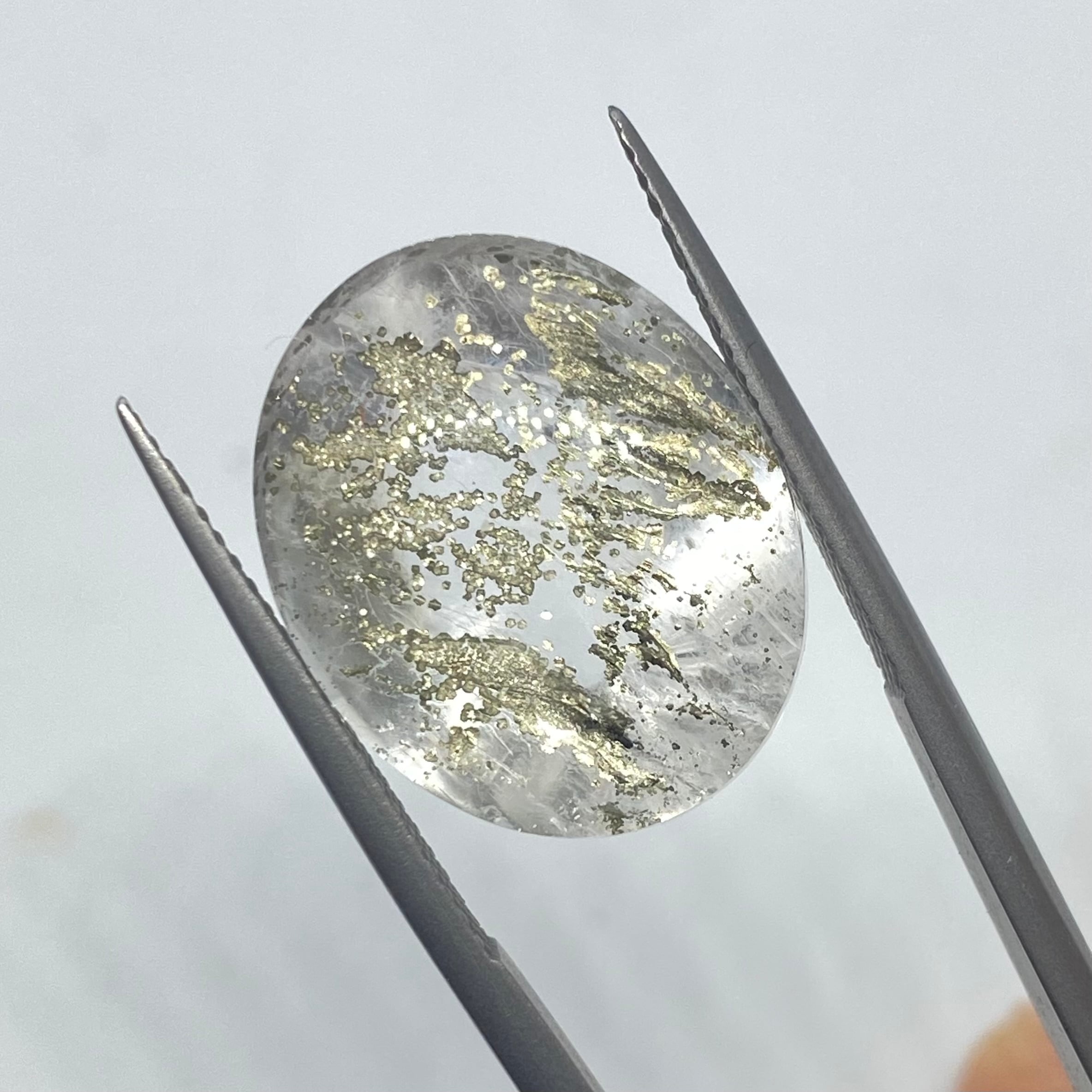 水面に桜　パイライトインクオーツ