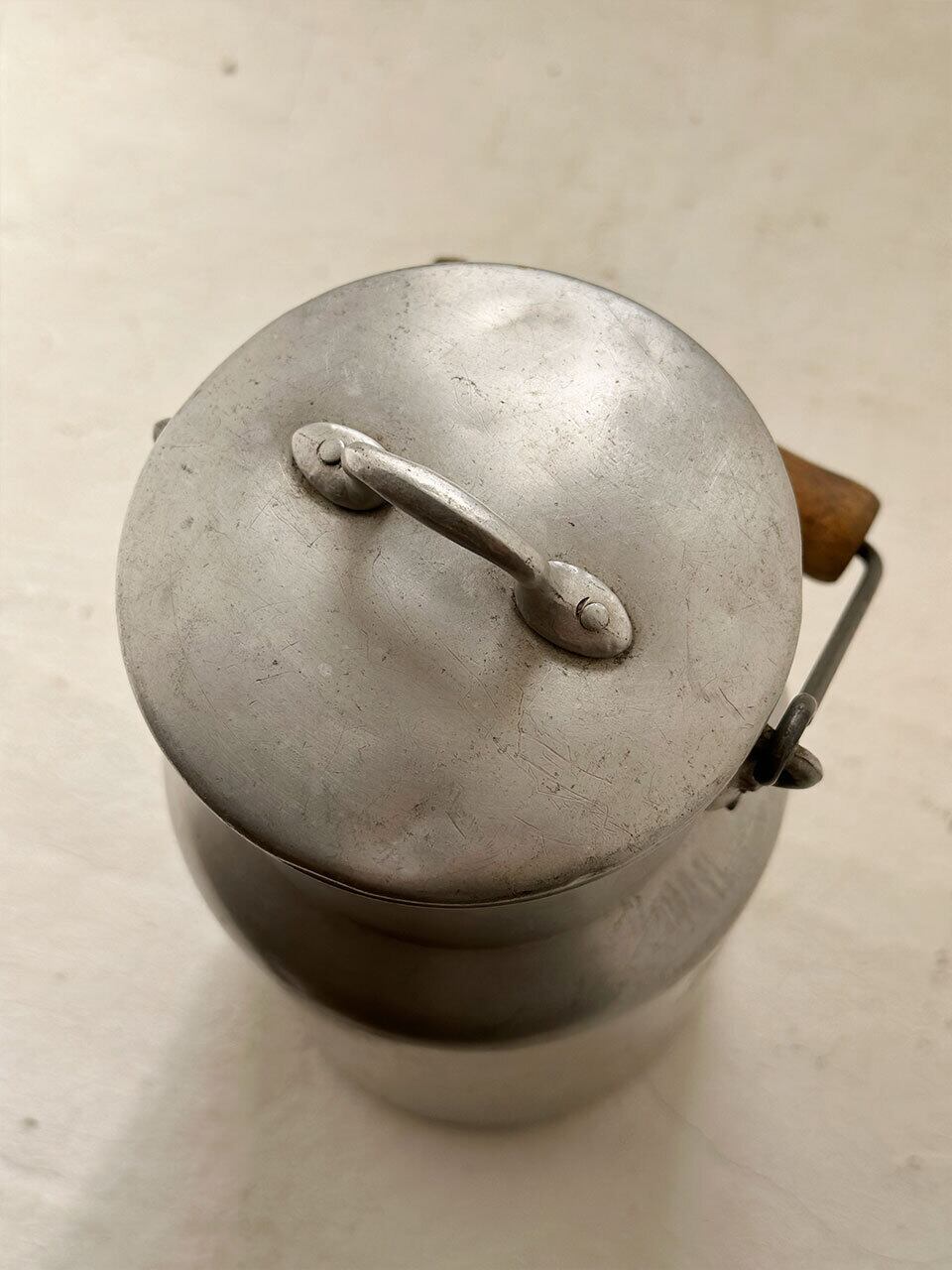 アルミ製小さなミルク缶 | Brocante de La Cocotte （フランス