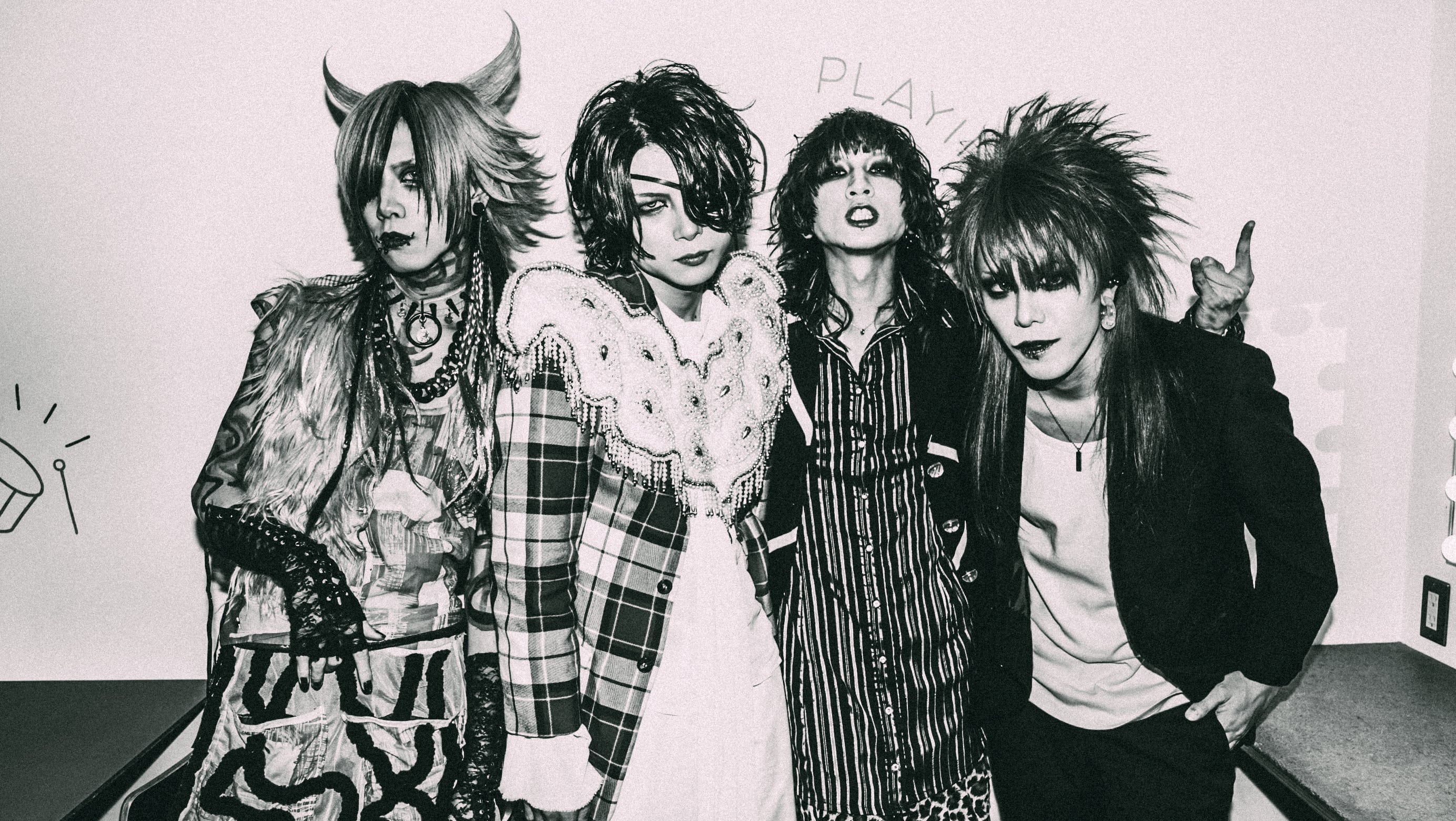 201号室 / 『灰色の夢』『アポトーシス』『LAST LIVE視聴カード』新品 Full album & Last live 視聴カード「アポトーシス」 | Pay ID