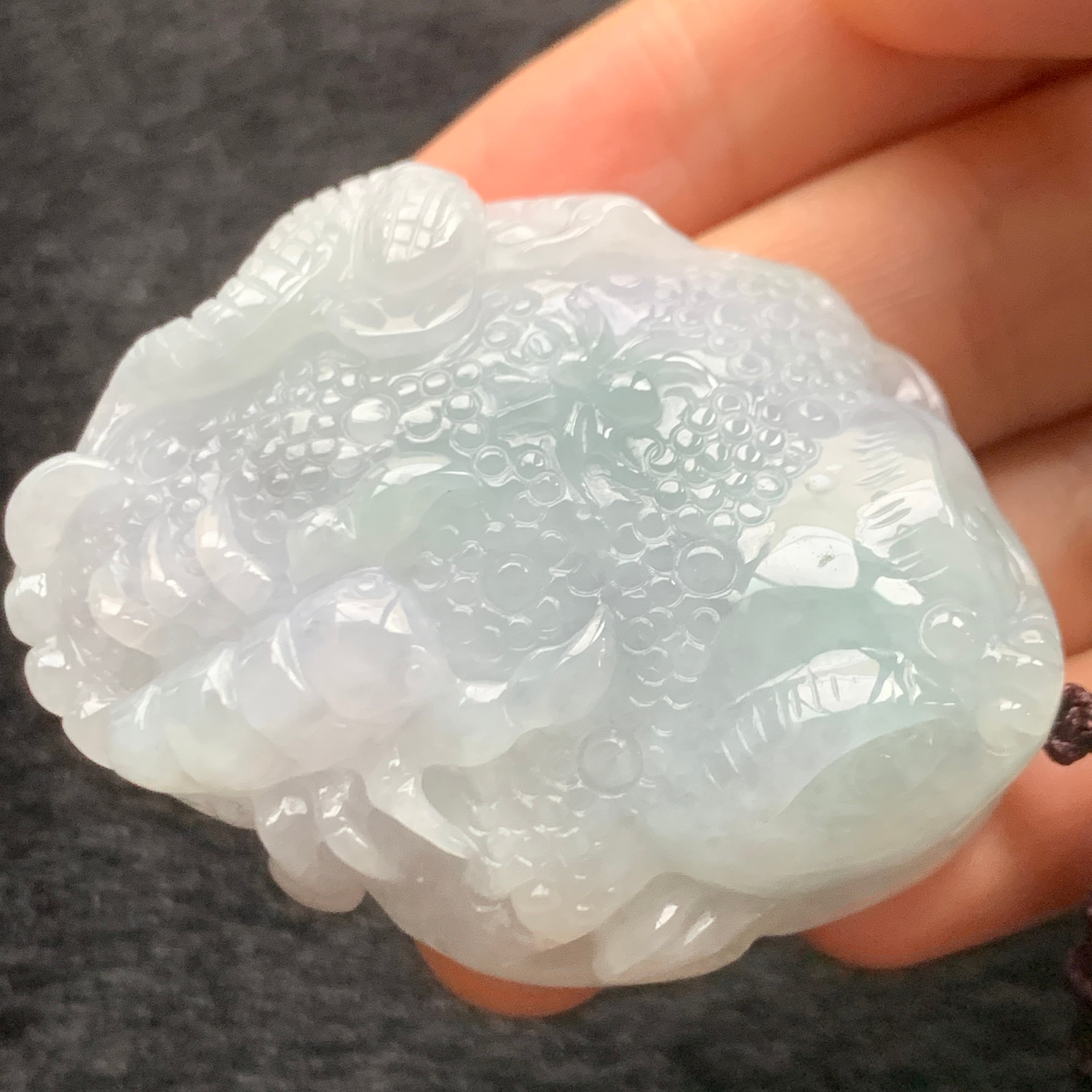 本翡翠ペンダント 春彩 カエル 金運アップ 財運 貴重 天然 ミャンマー産