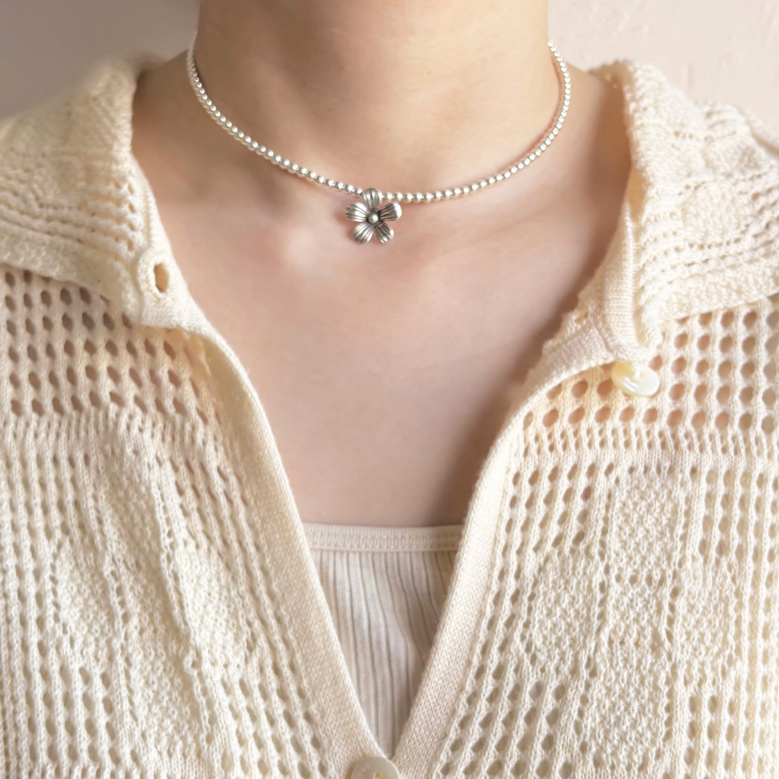 ERICKA NICOLAS BEGAY Navajo pearl × flower neclace