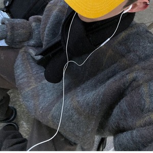 ふわふわチェック柄ビッグニット　1052