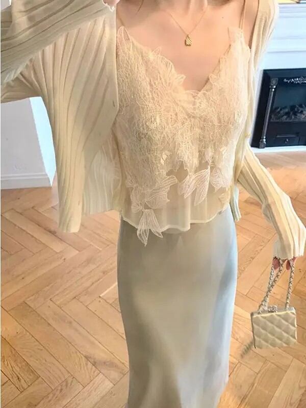 Pure Desire レースストラップベスト女性の甘いセクシーなショートスタイルインナーウェアベーストップネット痩身ショート丈下着