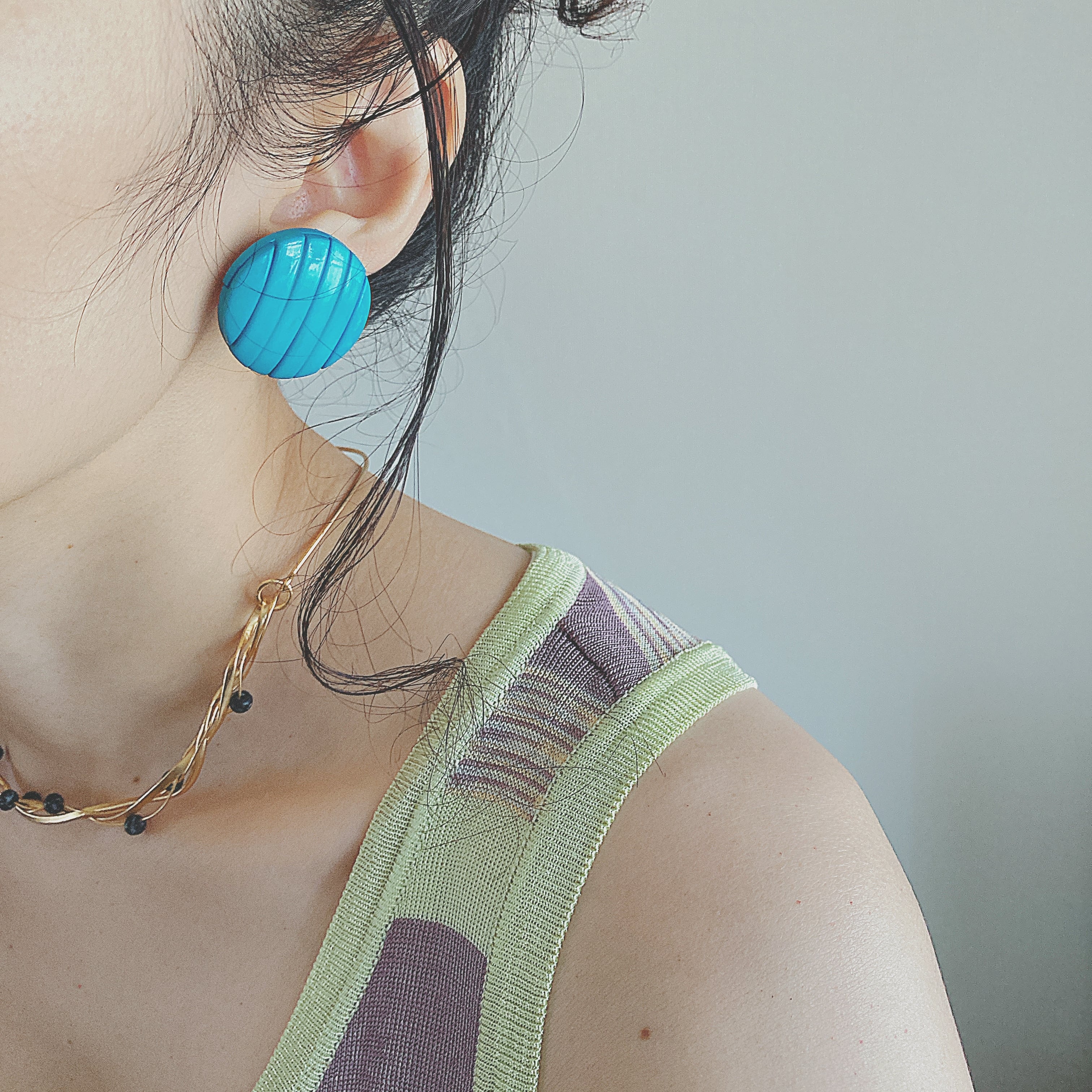 Vintage WESTERN GERMANY blue plastic earringsヴィンテージ　西ドイツ製　ブルー　プラスチック　イヤリング