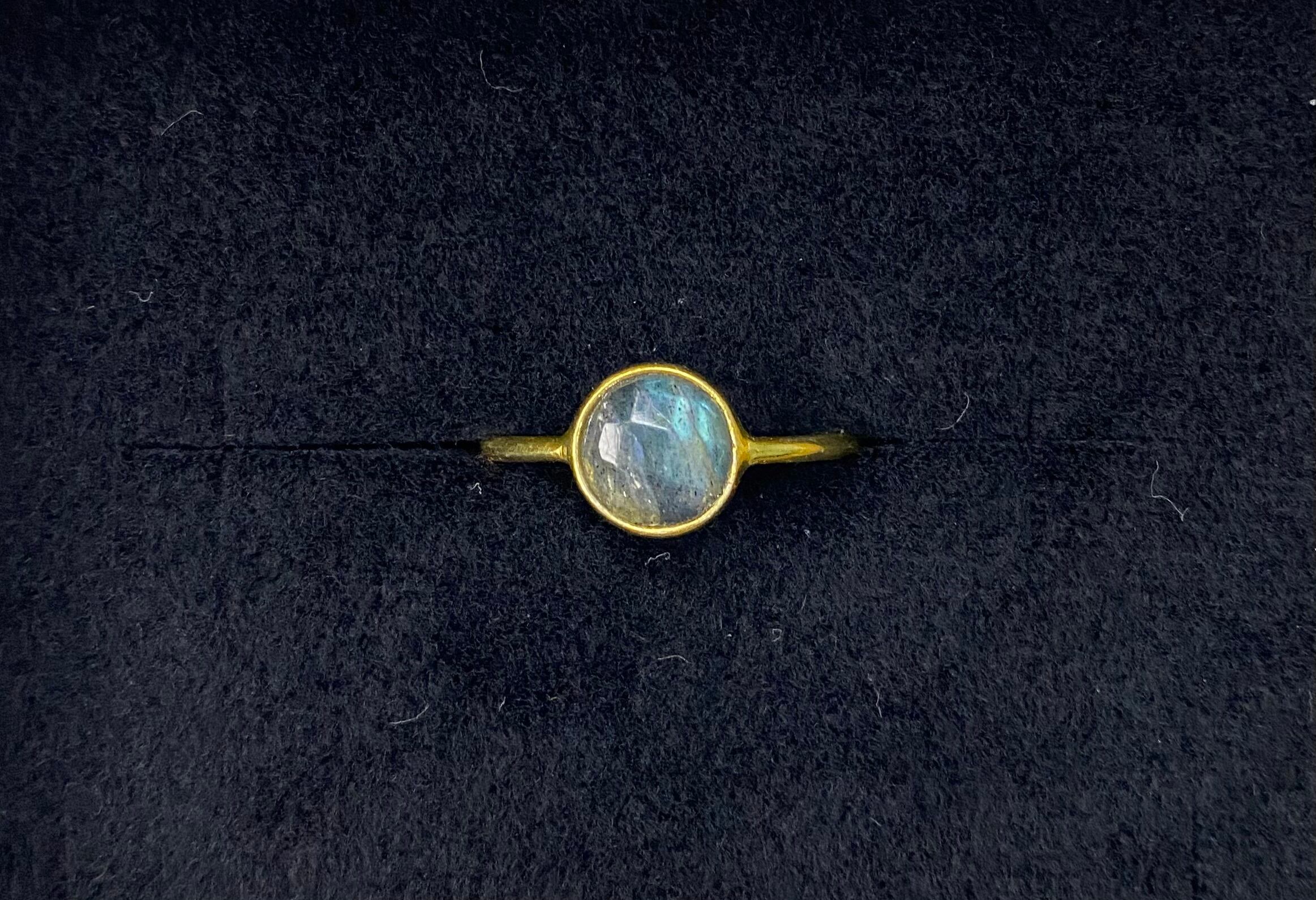 ai.2196様　10/6ご購入分　ラブラドライト 15号