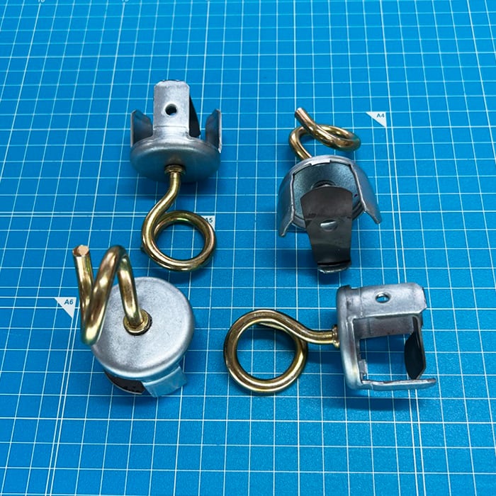 とんび付単管キャップ ロープやワイヤーを通す 120個入り クラゲ