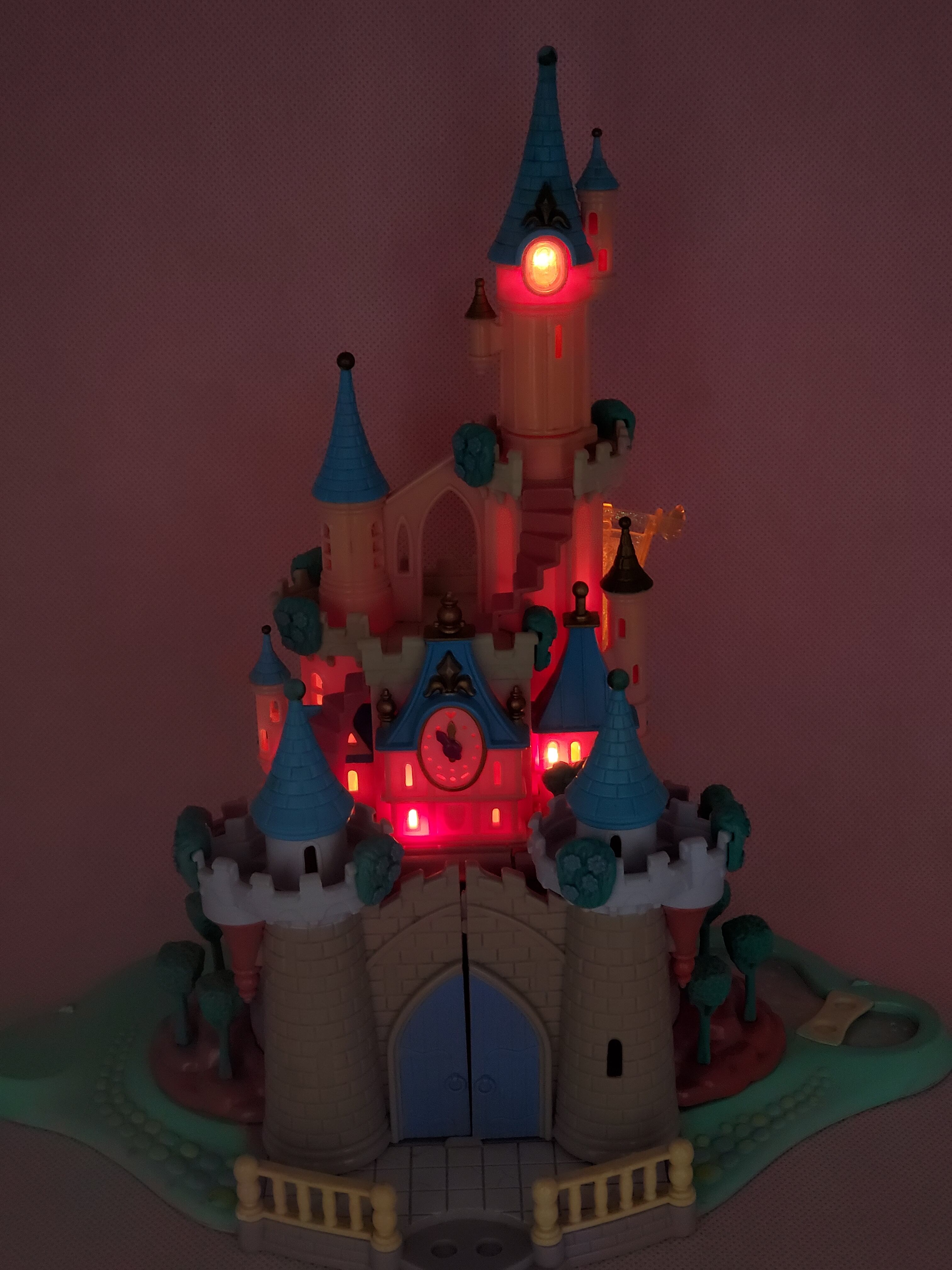 完品 ディズニー ライトアップシンデレラ城 ポーリーポケット専門ショップ