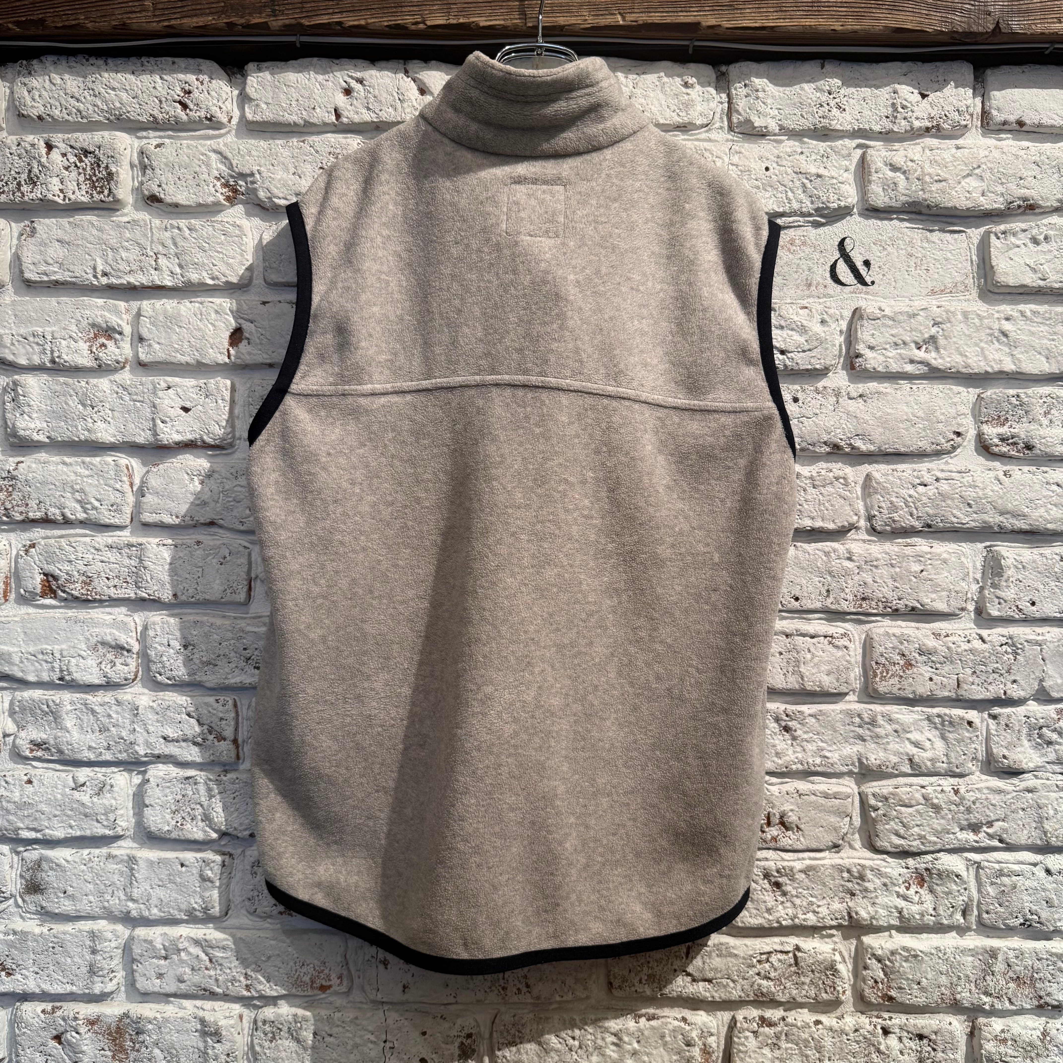 90s OLD GAP VEST | BerBerJin / & BerBerJin