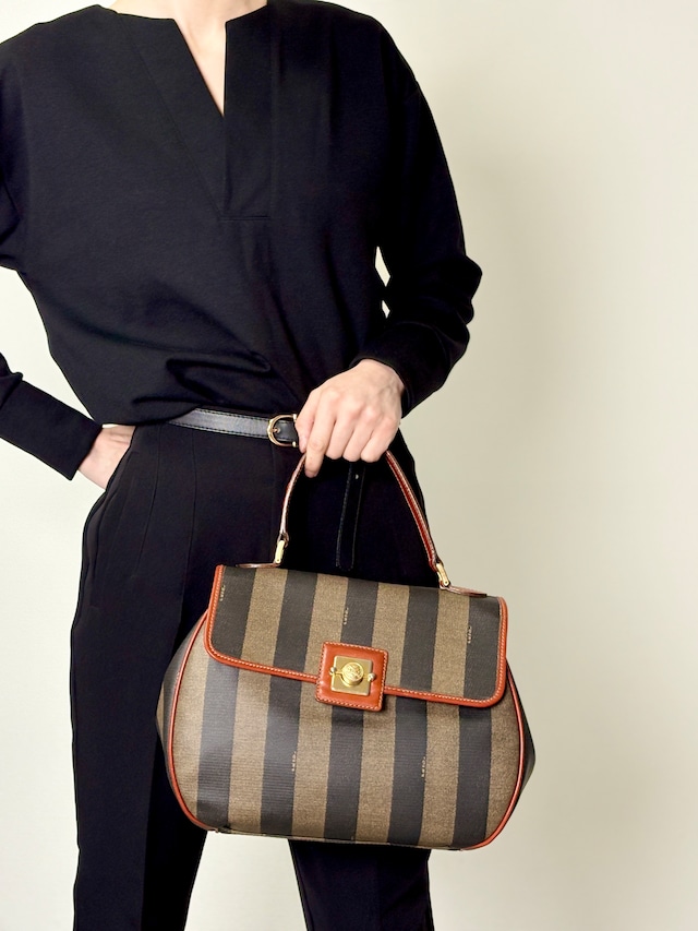 FENDI フェンディ ぺカンショルダーバッグ ブラウン ターンロック PVCレザー vintage ヴィンテージ オールド 6dw2b8