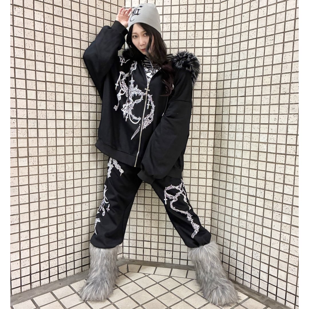 【数量限定★お得なセットアップ商品】ZIPパーカー+スウェットパンツ(クロスチェーンプリント)