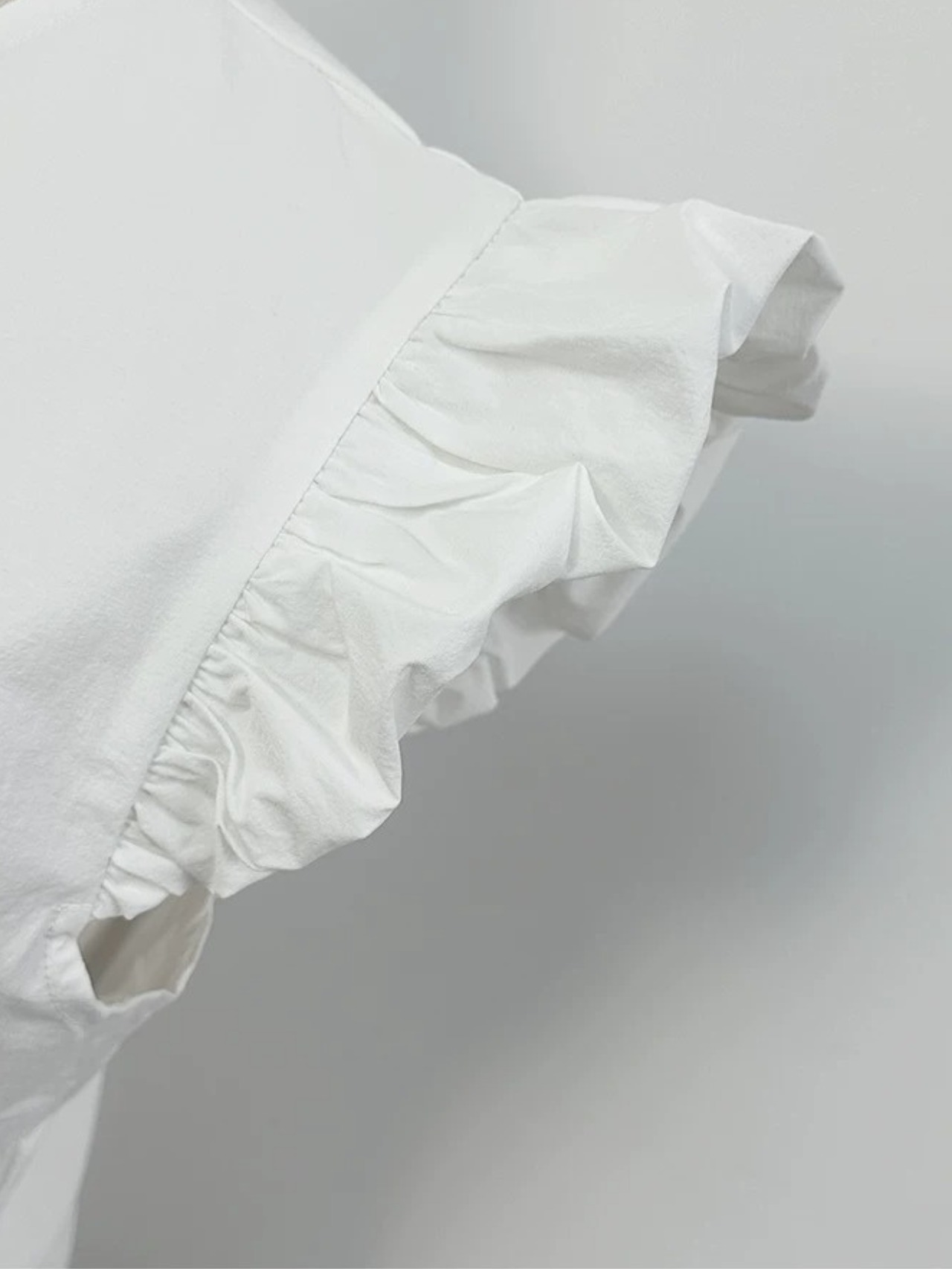 Épure Blanc Frill Top F0644