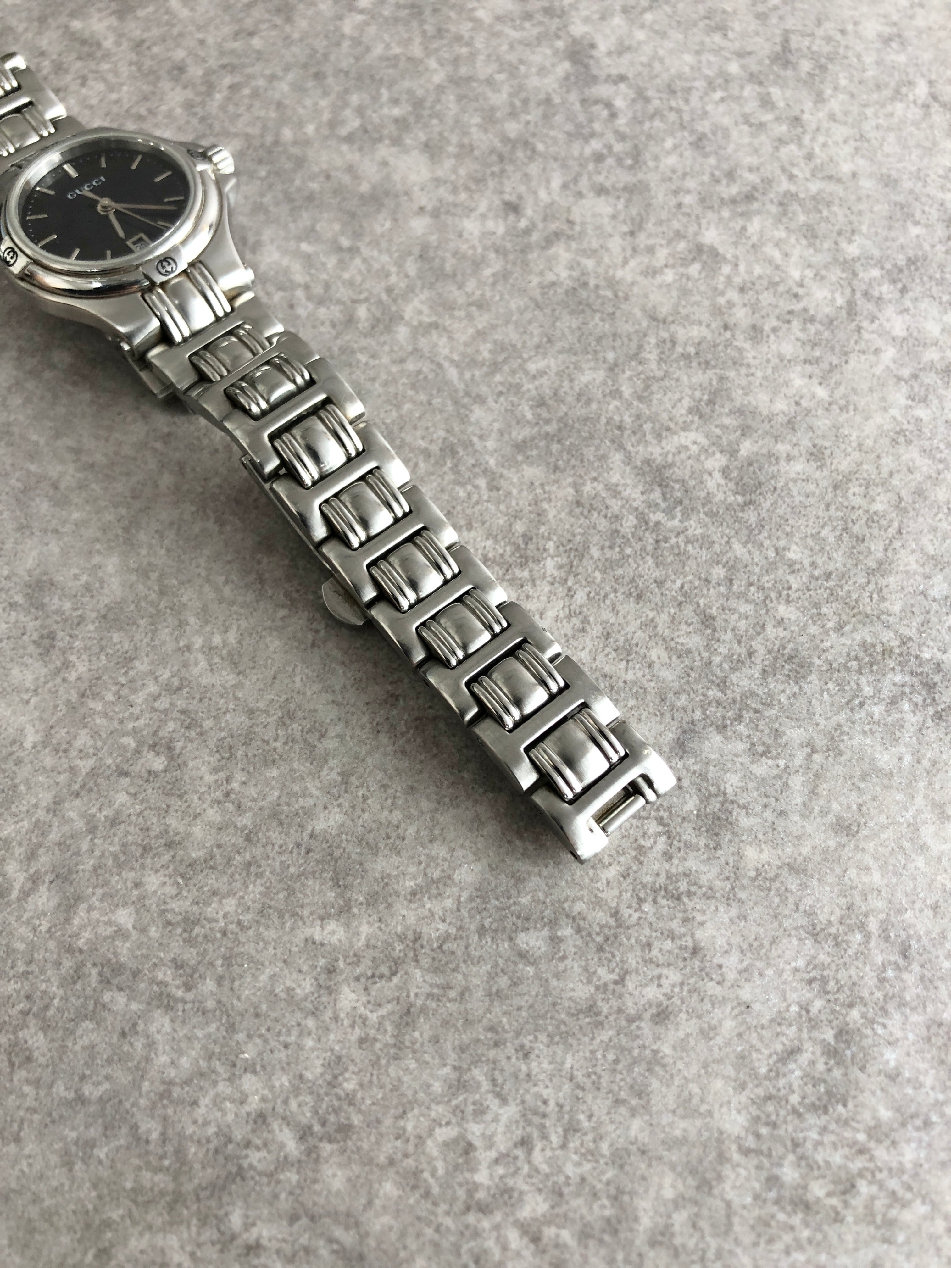 GUCCI グッチ 腕時計 シルバー GG ステンレススチール 9040L vintage