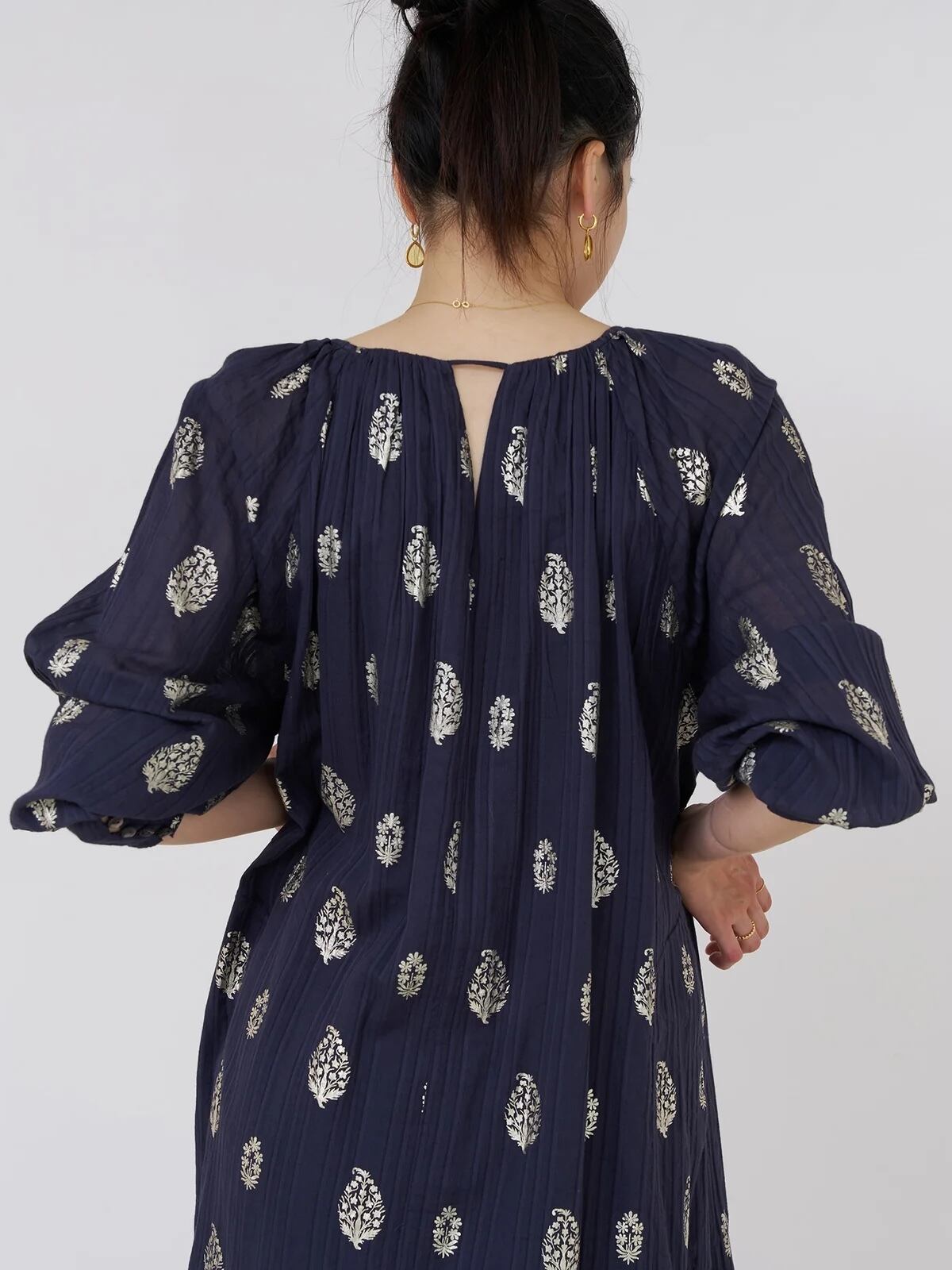 ne Quittez pas /コットンドビーストライプフォイルプリントネック  