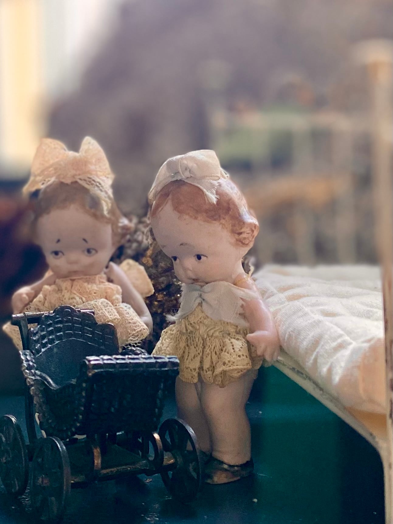 ふたごのベベビスクドール