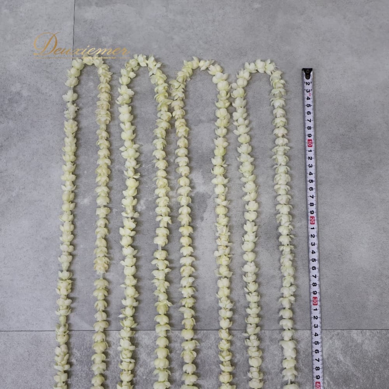 フラダンス 小物 まとめ売り 全4点 セット ホワイト系 ピカケ ピカケレイ レイ 花 花飾り ネックレス 白 ロング 小道具 フラ ダンス タヒチアン かわいい 練習 レッスン イベント ステージ おしゃれ