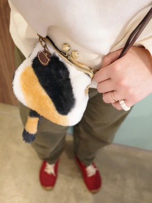 【外猫派】しっぽ付き！こだわり三毛猫がま口ポシェット