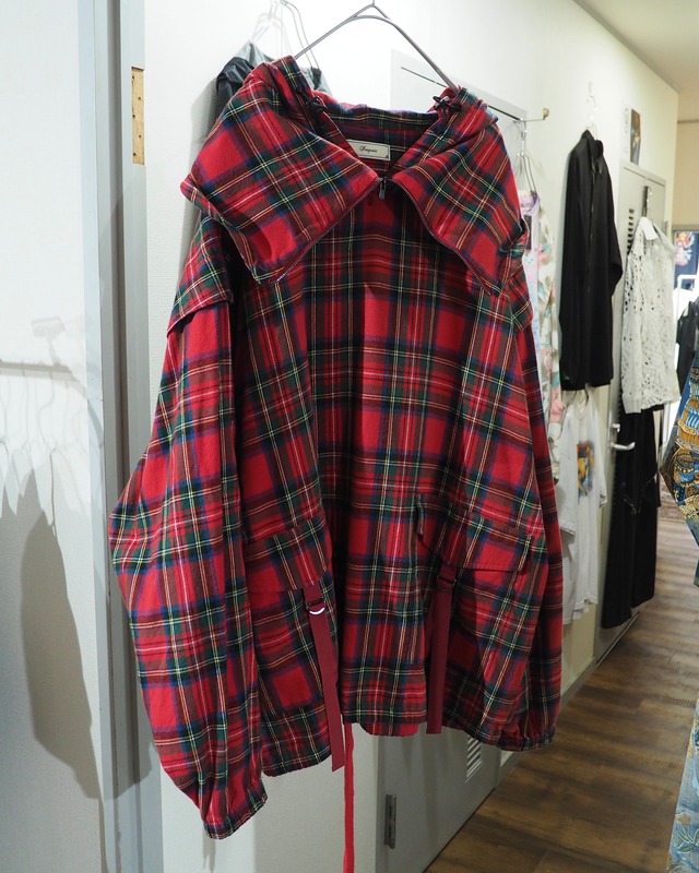 " Iroquois ‐ 変形 " Tartan check pattern Over silhouette Hoodie