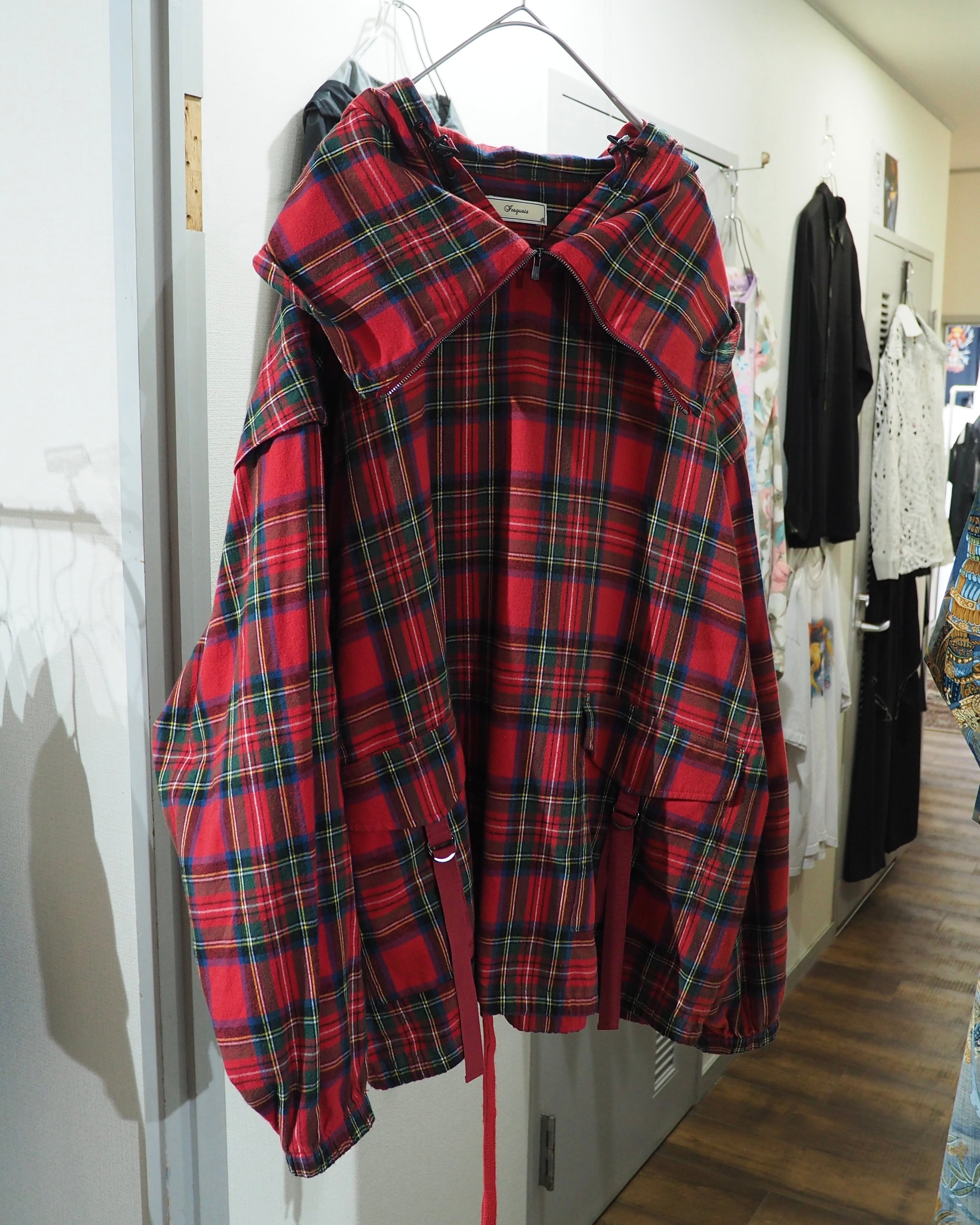 " Iroquois ‐ 変形 " Tartan check pattern Over silhouette Hoodie