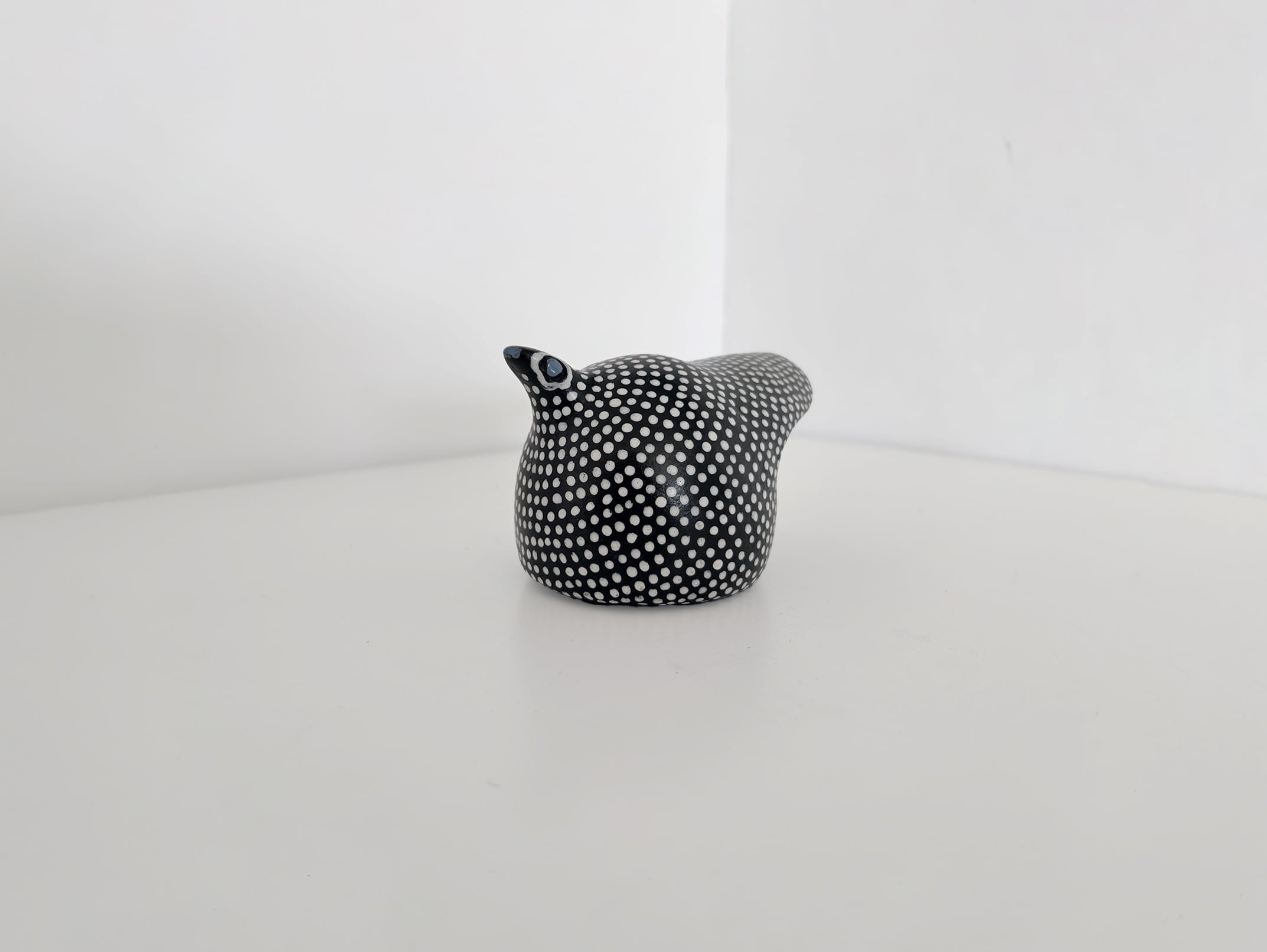 エチオピア ホロホロ鳥 陶器の置物 (ML) | wouet