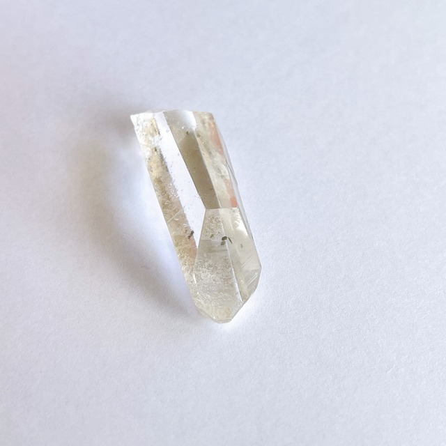 ゼッカクリスタル ✧ スターブラリークォーツ ✧ ヴィジョンクォーツ ✧ ゼッカデソウザ水晶 ポイント11.4g ✧ Zecca de Souza Crystal point