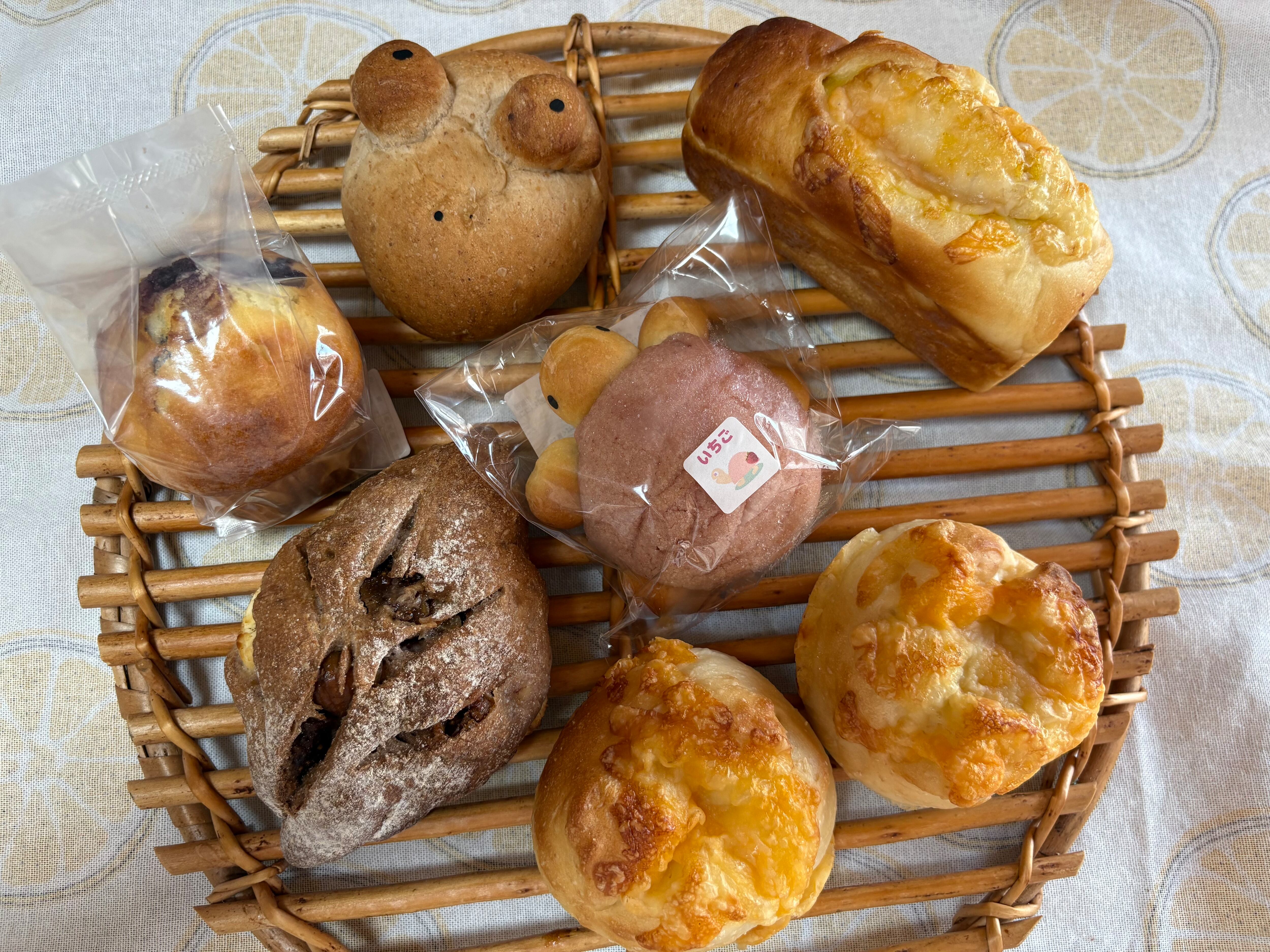 めろんぱん 2024年 8月 山崎製パンさんの新発売 嬬恋高原キャベツ ㈱壱番屋