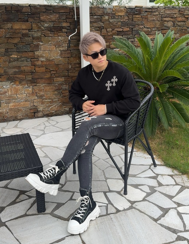 REYES ORIGINAL CROSS SHIRT