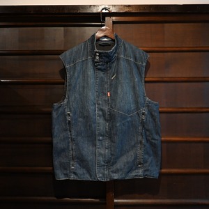 vintage euro levi's denim vest EB595