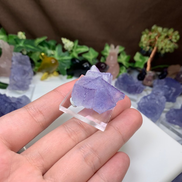 5.幻想的な色合い☆ヤオガンシャン産・ブルーフローライト原石