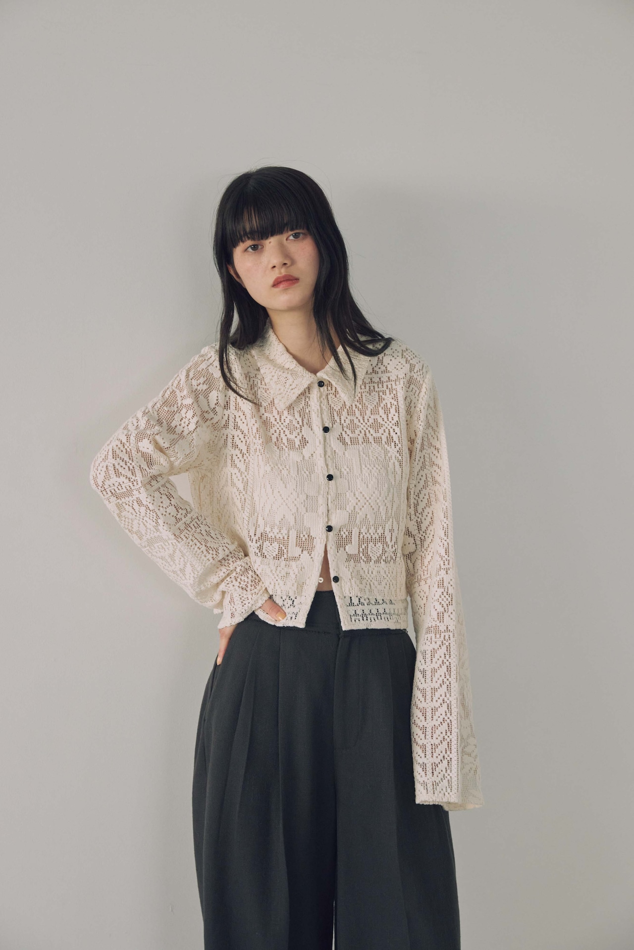 DU260502 Lace Button Cardigan Tops