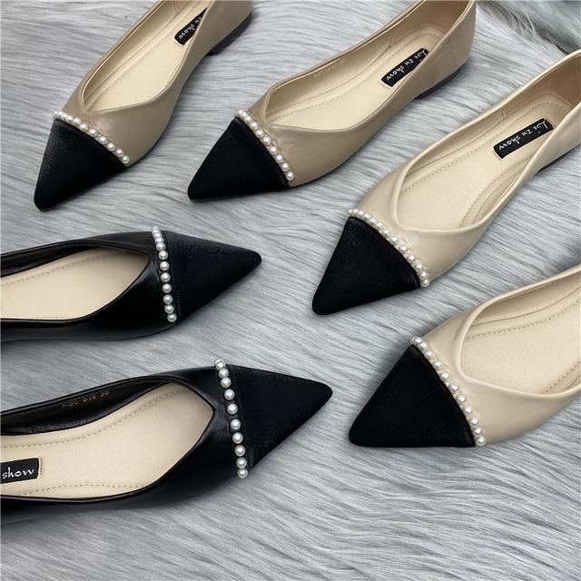 【着用レビュー】シューズ レディース フラットシューズ パンプス ポインテッドトゥ パール バイカラー PU フェイクレザー きれいめ シンプル かわいい 上品 おしゃれ 大人可愛い レトロ フォーマル エレガント きちんと感 春 秋 冬 入学式 入園式 卒業式 卒園式 送料無料 結婚式 二次会 披露宴 10代 20代 30代 40代 オフィス ビジネス OL 通勤 通学 パーティー イベント 就活 22.5cm 23.0cm 23.5cm 24.0cm 24.5cm ブラック カーキ アプリコット