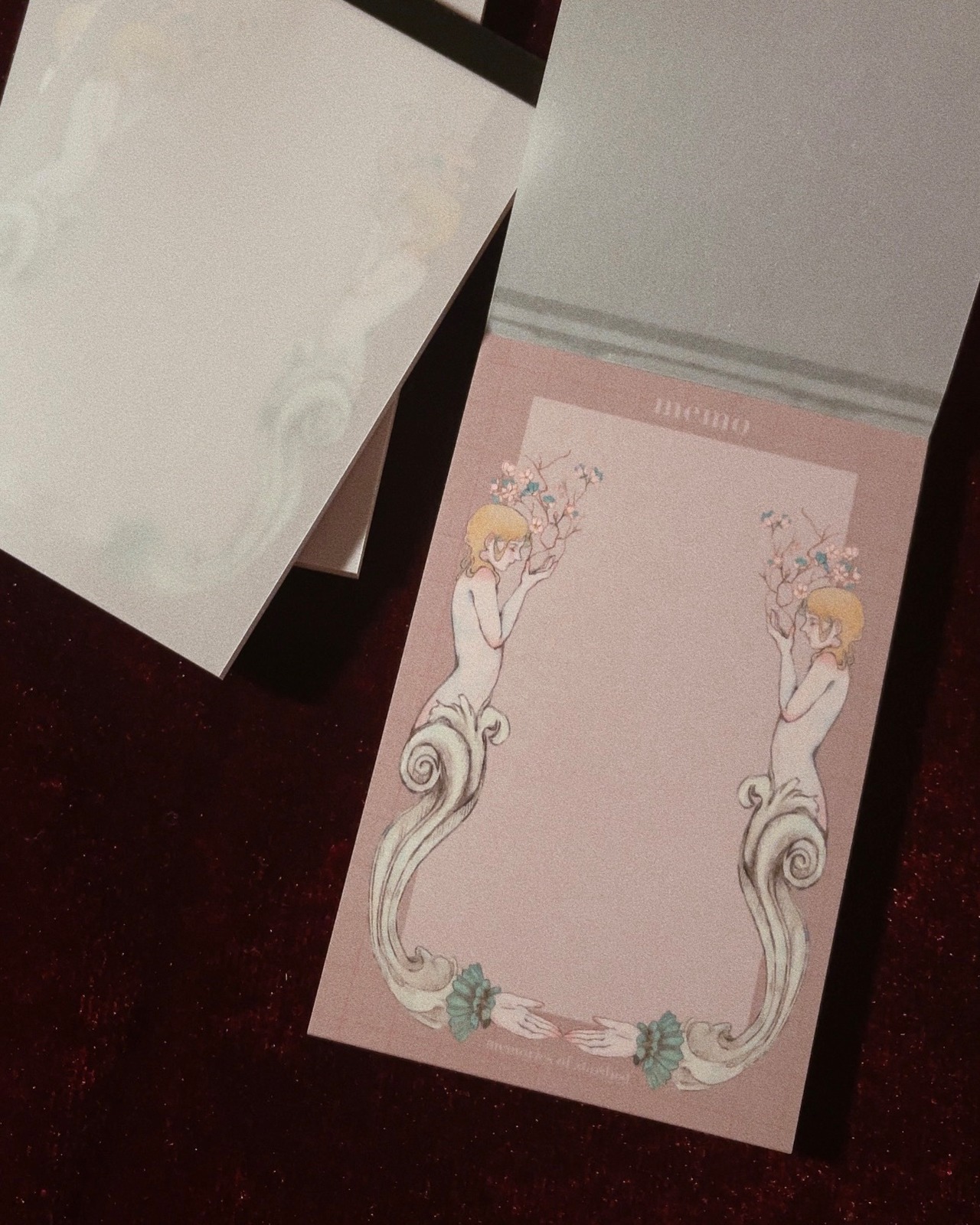 桜の樹の下には屍体が眠っている　メモパッド40枚綴り