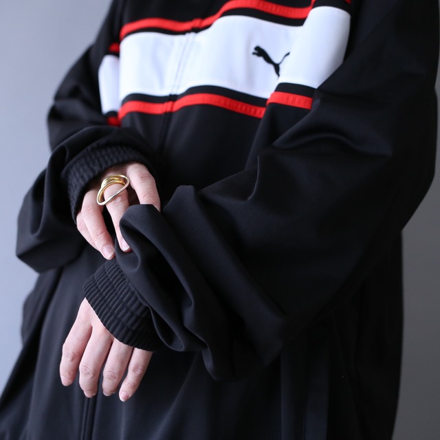 "PUMA" switching line design XXL over silhouette track jacket