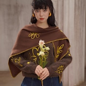 木漏れ日の庭に咲く記憶のニットショール 《C0256》