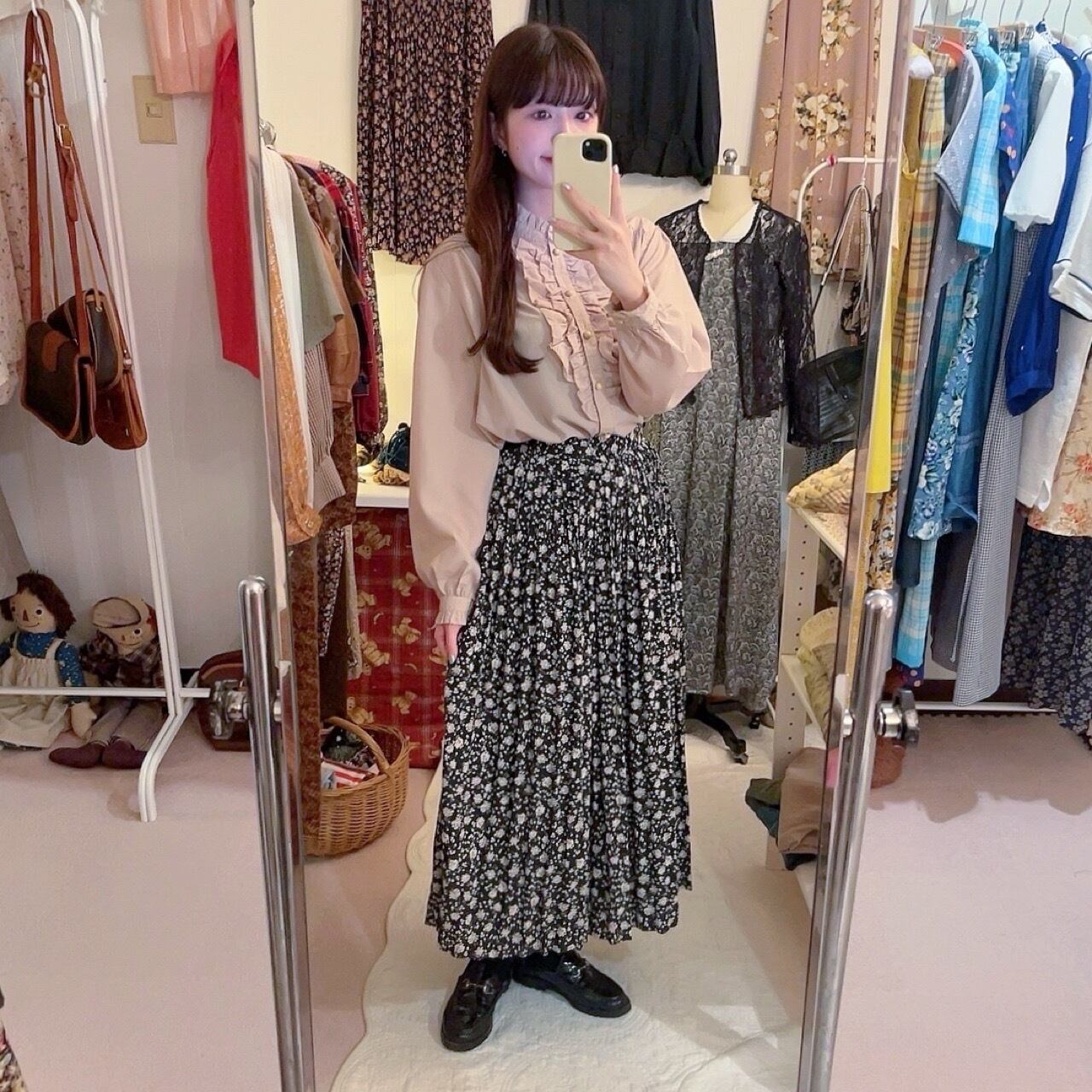 beige frill stand collar blouse