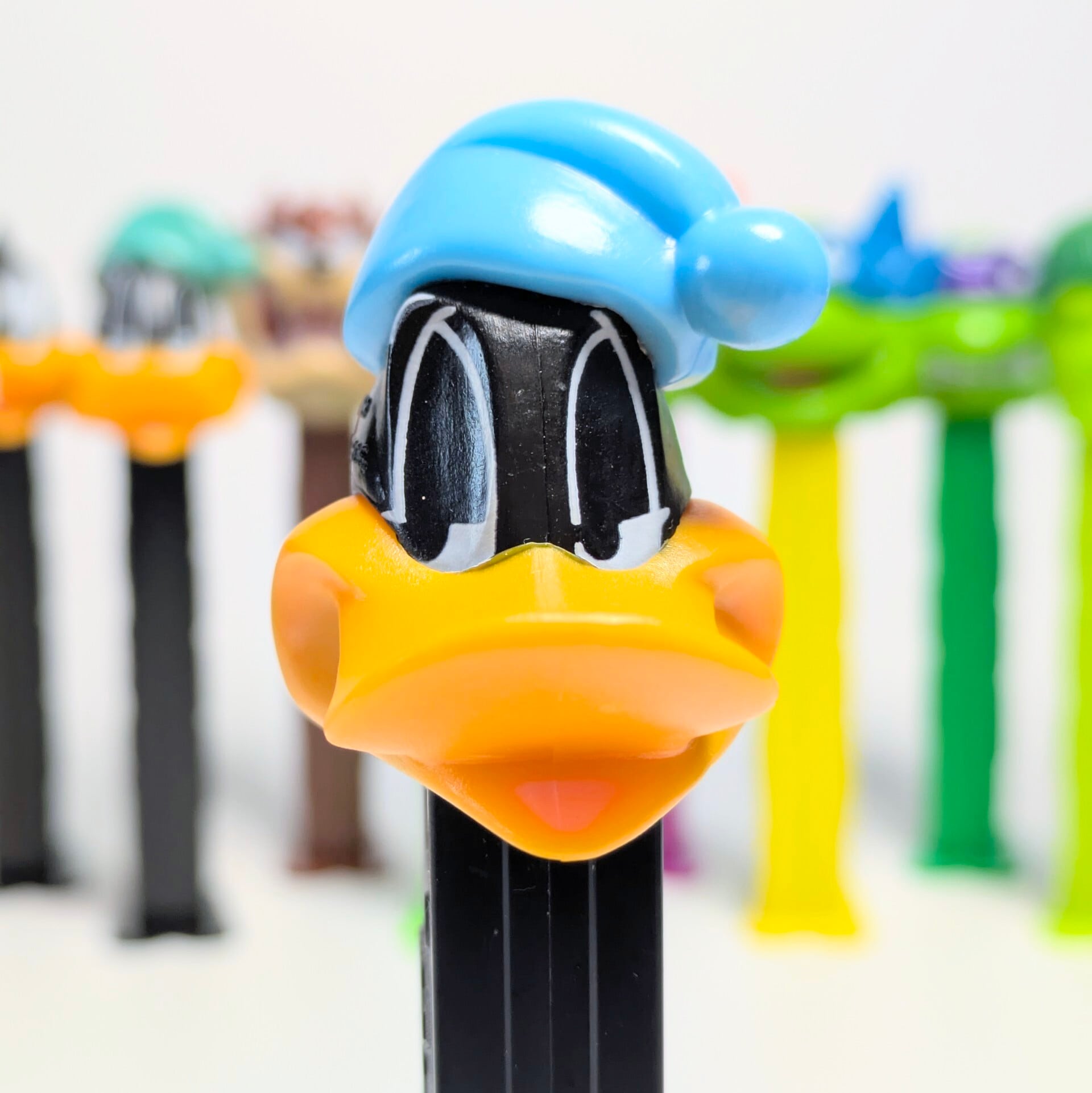 ☆ VINTAGE1998 ☆【 Looney Tunes ( ルーニー・テューンズ )  】『 ダフィー・ダック おやすみBLUE 』PEZ / ペッツ CANDY&DISPENSER / ヨーロッパPEZ（ハンガリー） 〚アメリカン雑貨 アメトイ〛