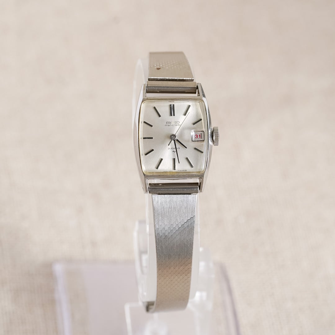 The Rhythme Éternel Collection 16 8