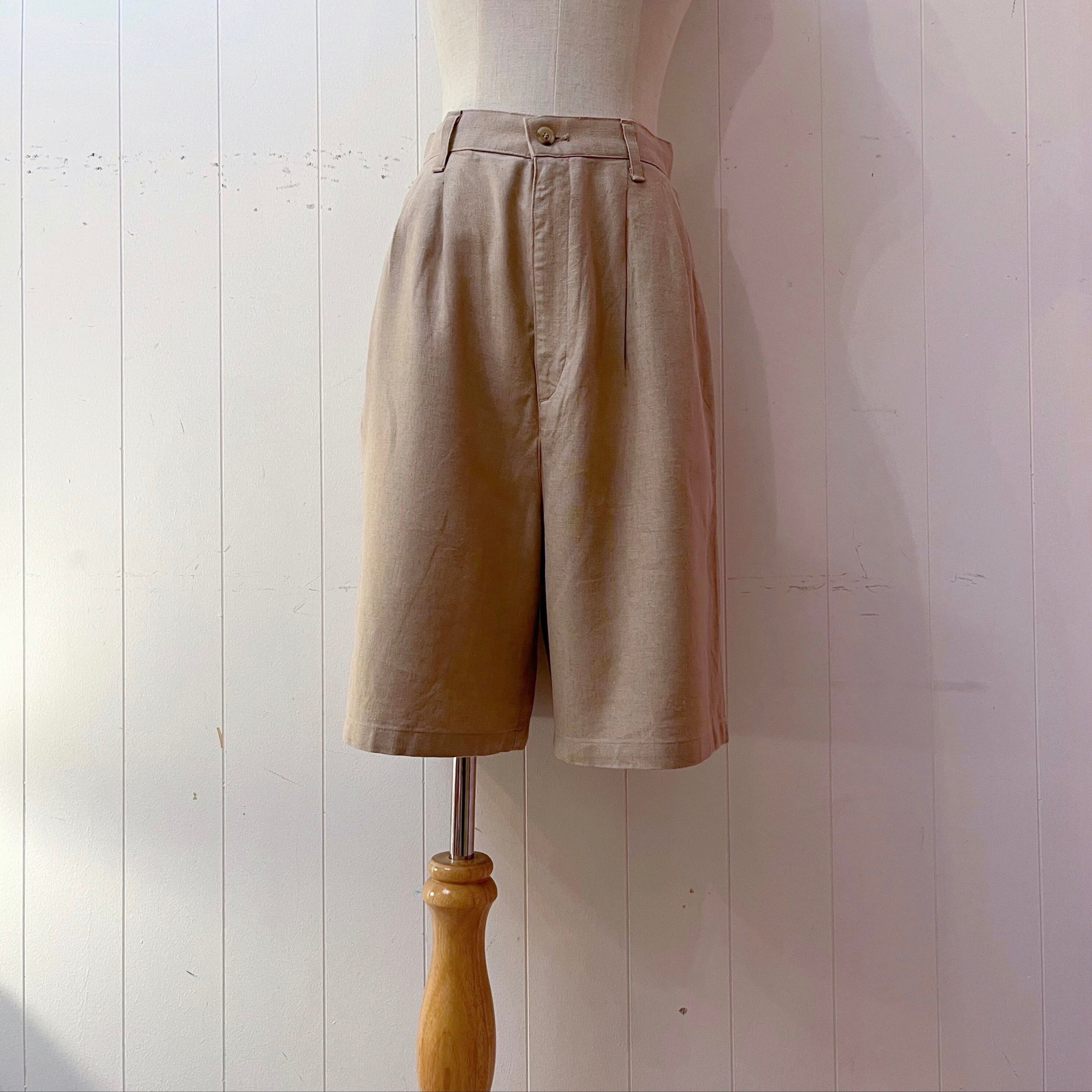 linen beige tuck half pants