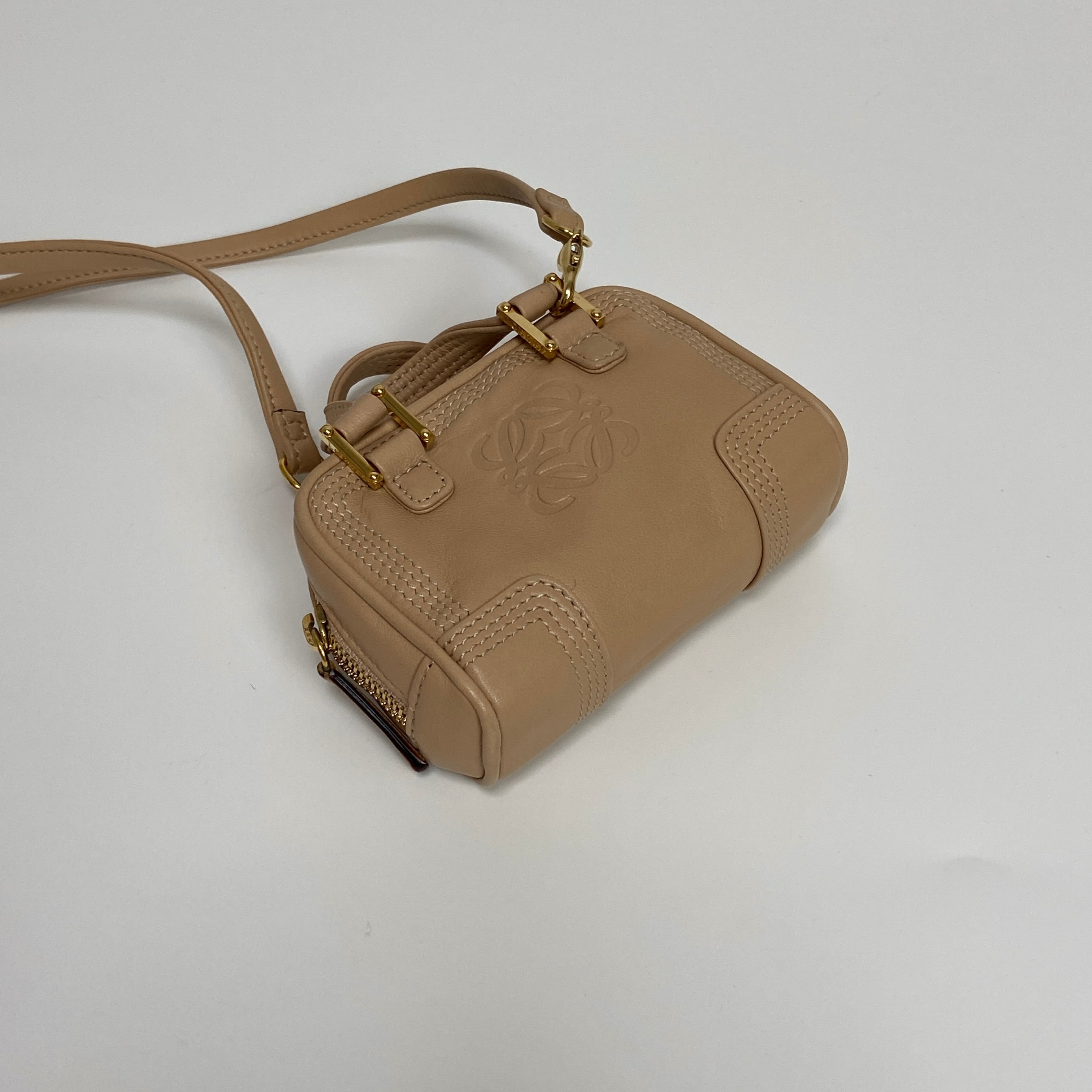 ロエベ アマソナ ミニバッグ LOEWE