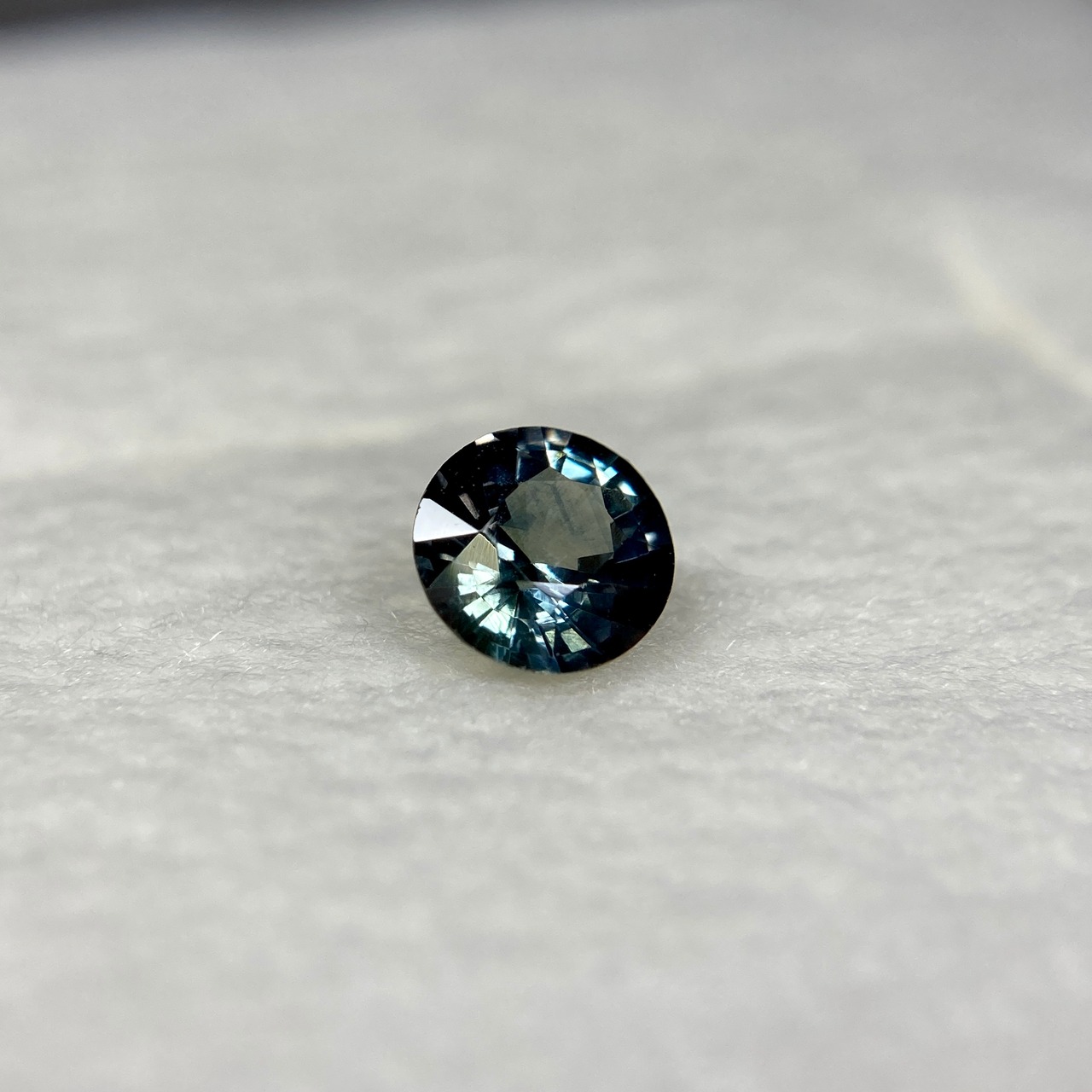 サファイア 0.540ct ブルーグリーン 簡易ソーティング付き No.178