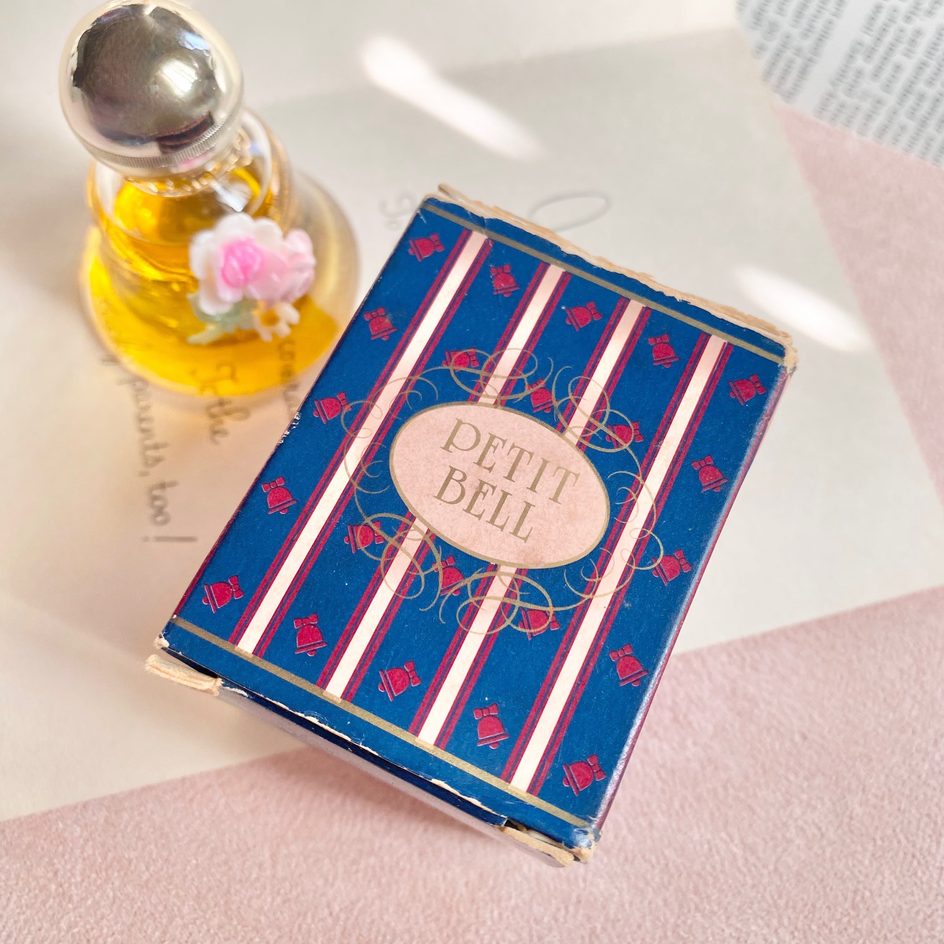 AVON 02 Hand painted perfume neckless ペイント香水瓶ネックレス