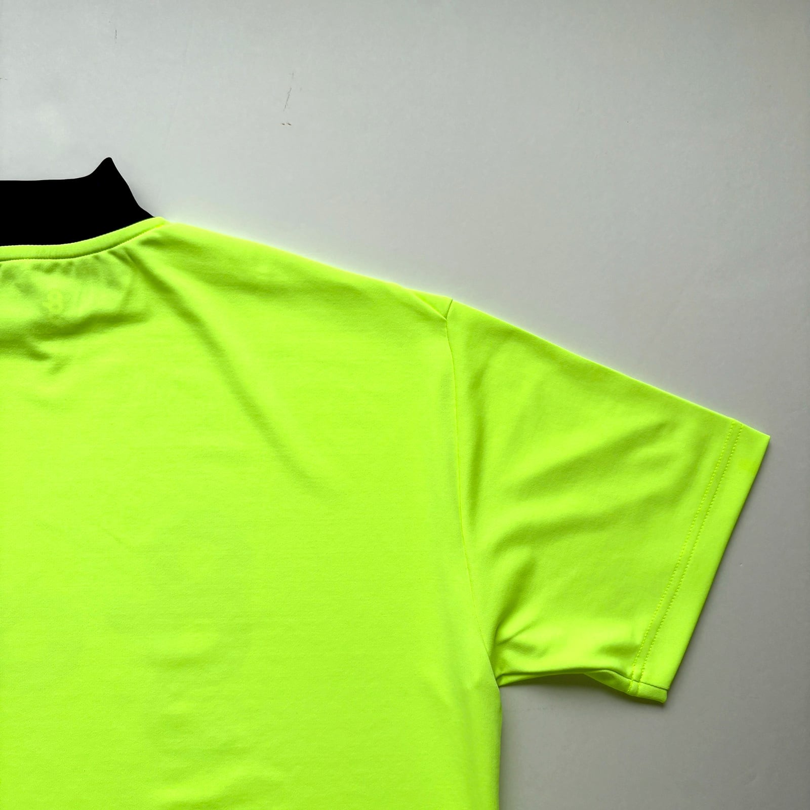 LOGO PRINT MOCK NECK SHIRT - NEON YELLOW / BLACK - | 8G SHOOT WEBSTORE